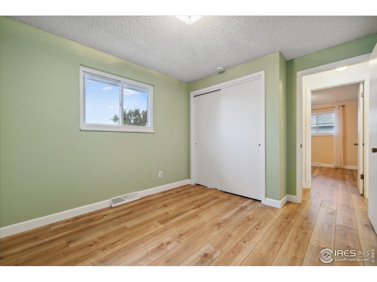 907 Bragg Pl