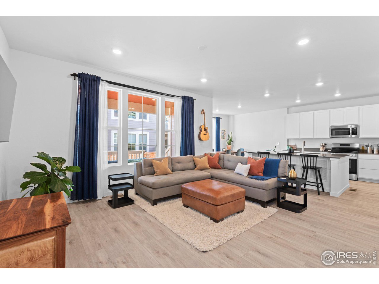 660 Eldorado Dr