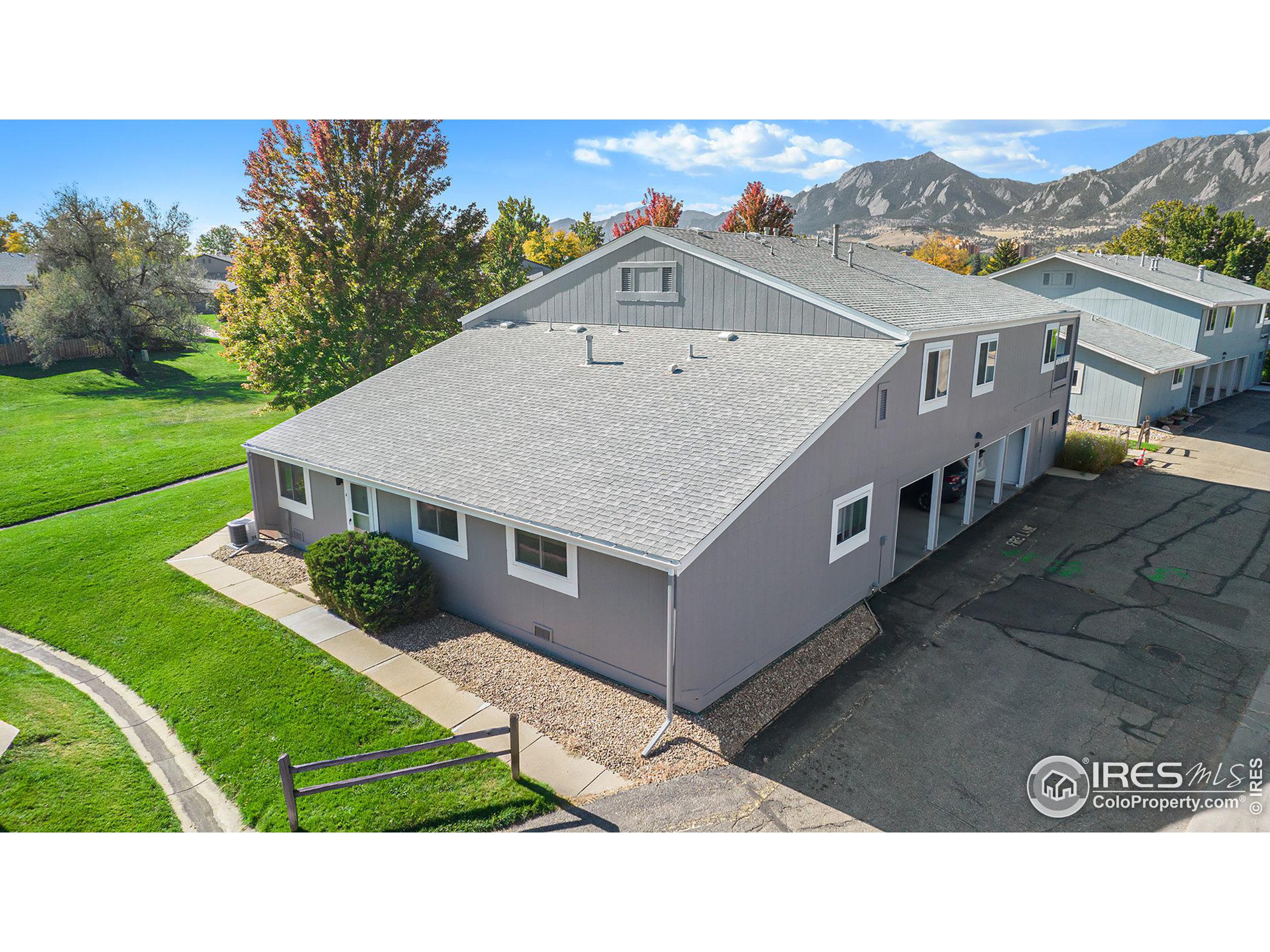 1160 Monroe Dr A