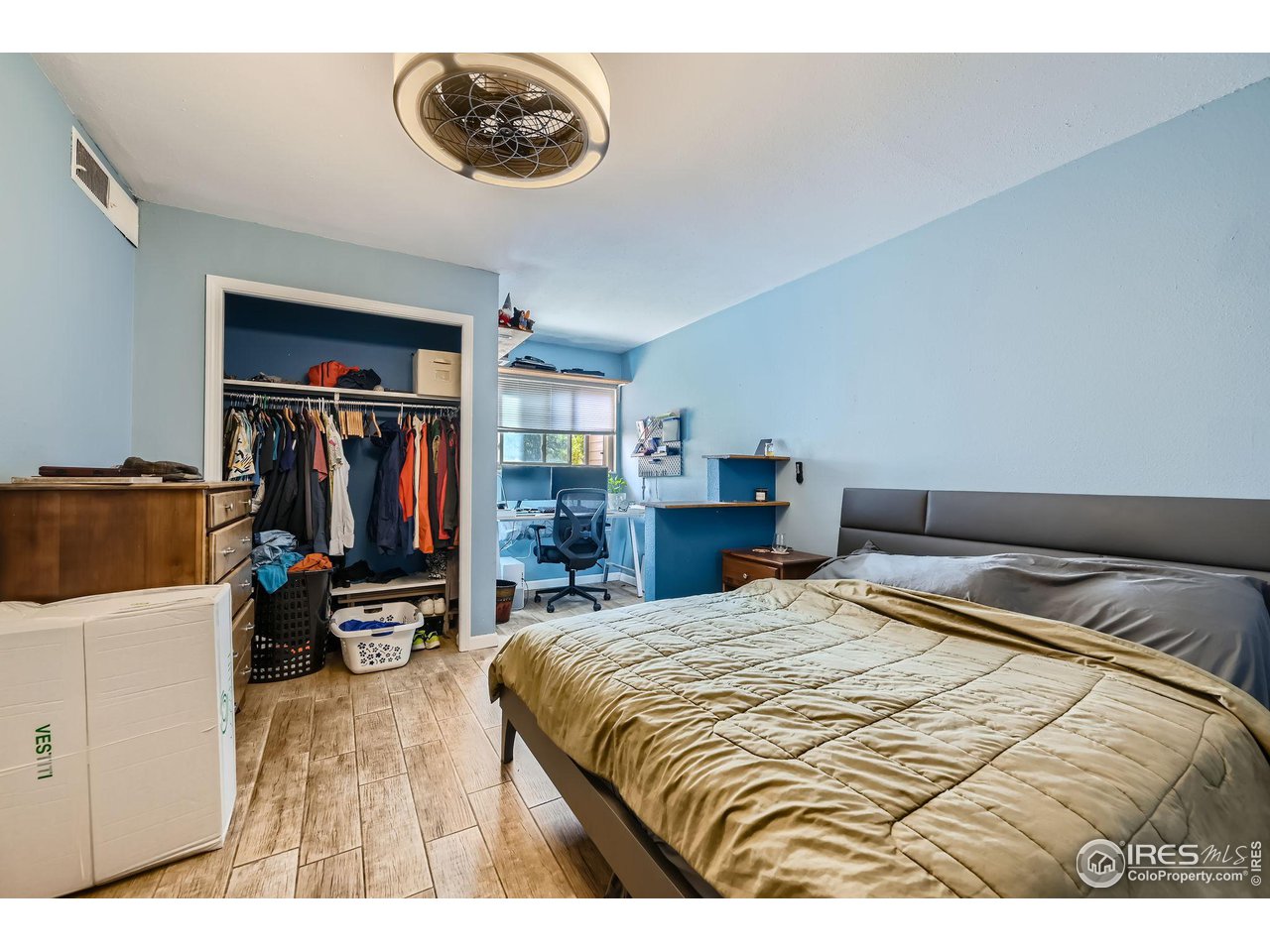 3393 Madison Ave W129
