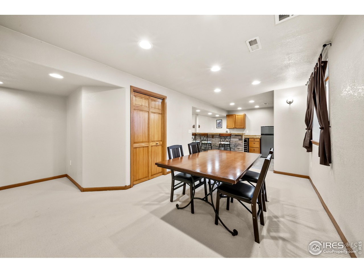 65 Bachar Dr