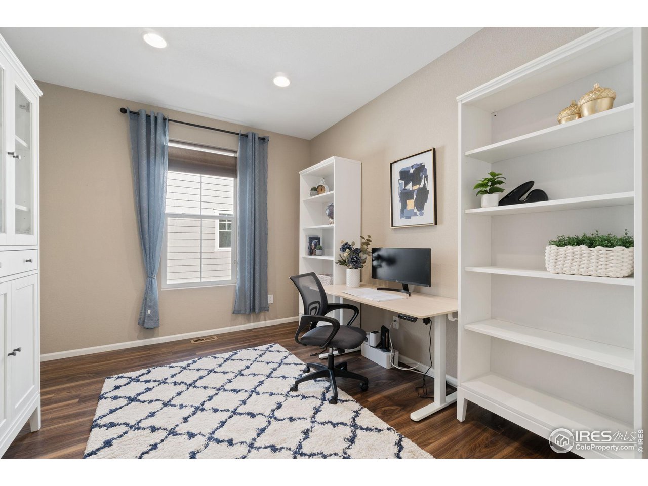 15841 Josephine Cir W