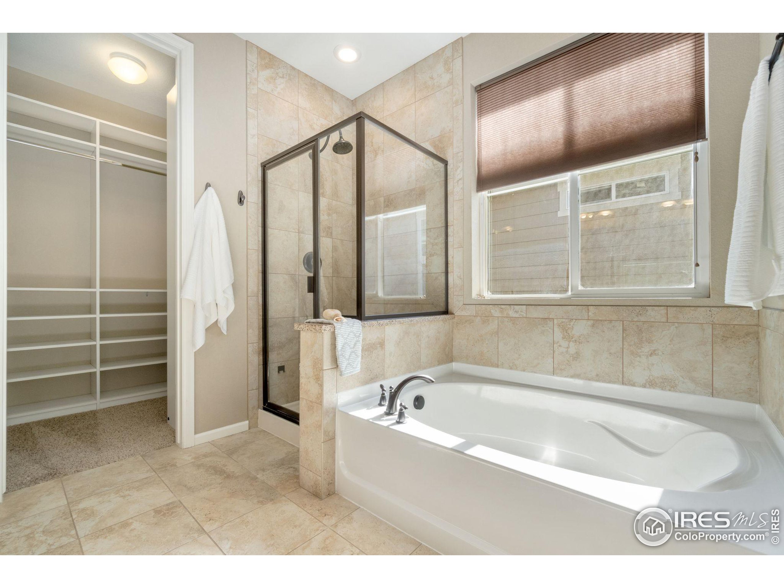 15841 Josephine Cir W