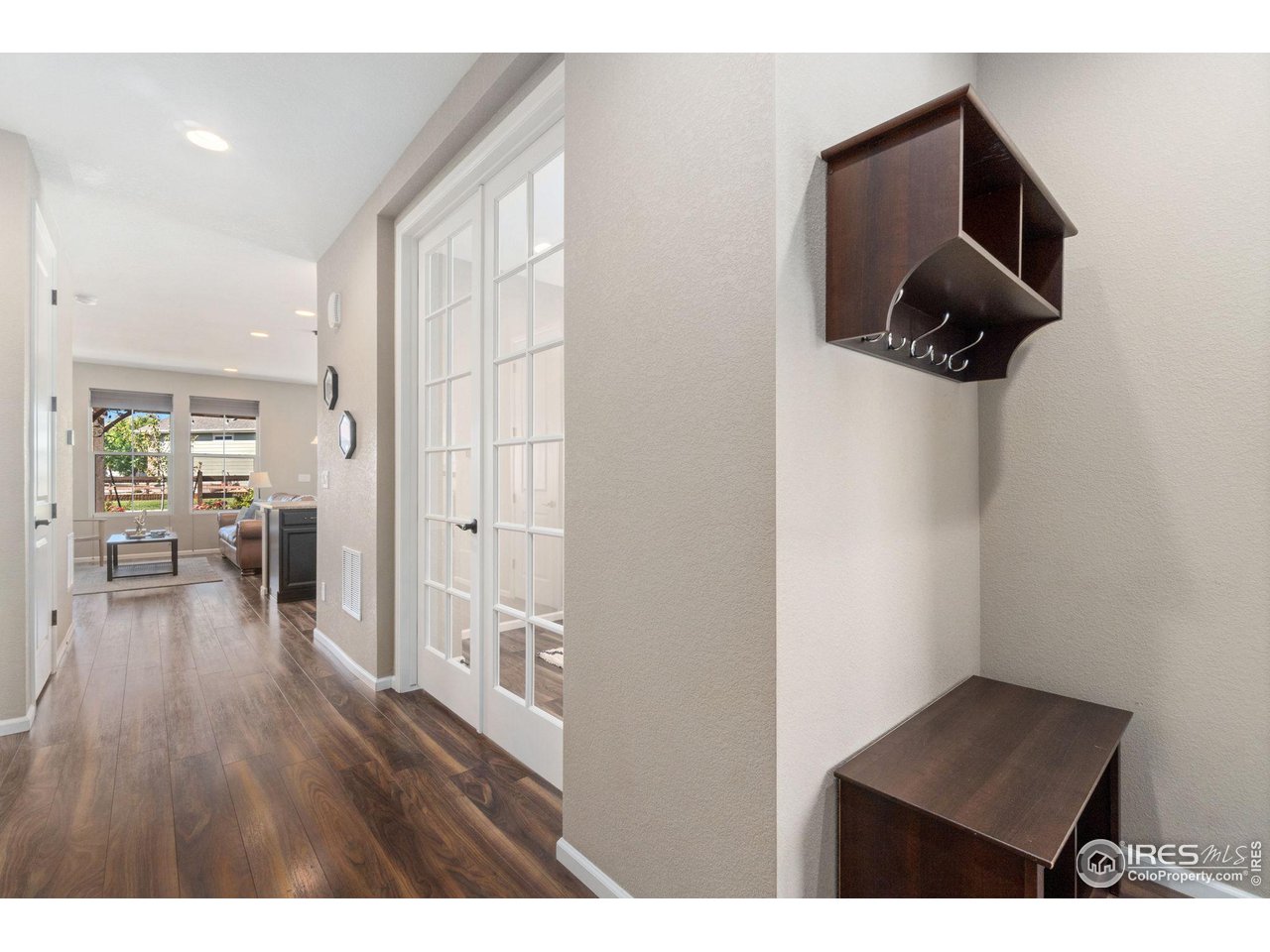 15841 Josephine Cir W