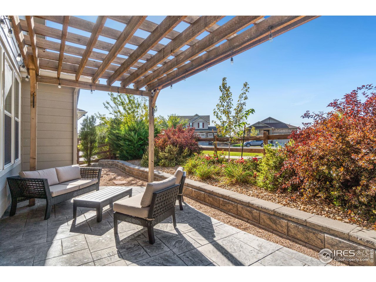 15841 Josephine Cir W