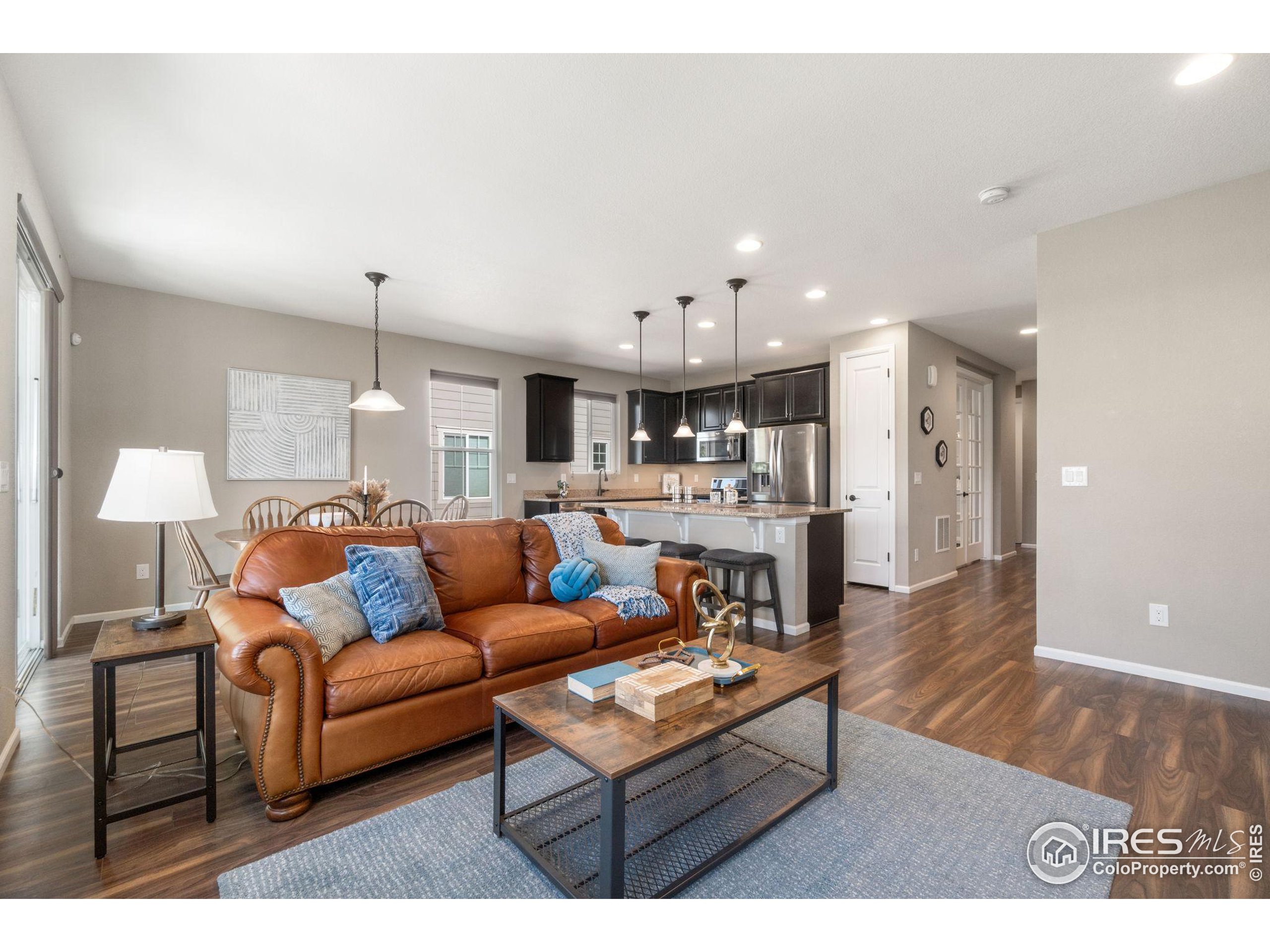 15841 Josephine Cir W