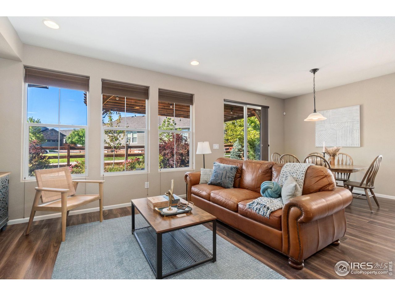 15841 Josephine Cir W