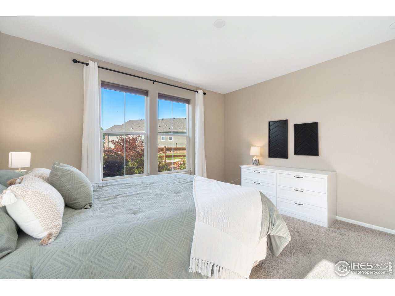 15841 Josephine Cir W