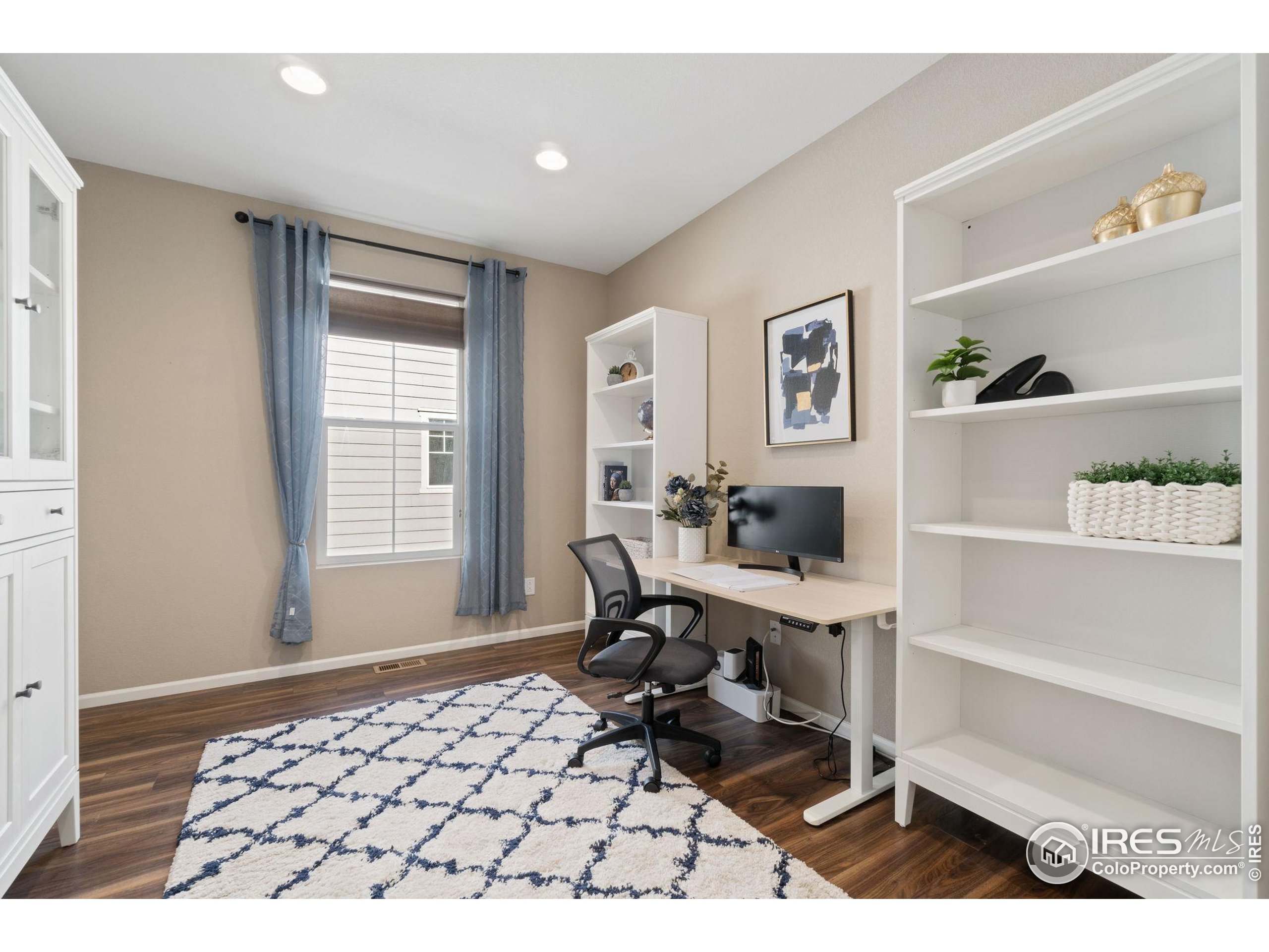 15841 Josephine Cir W