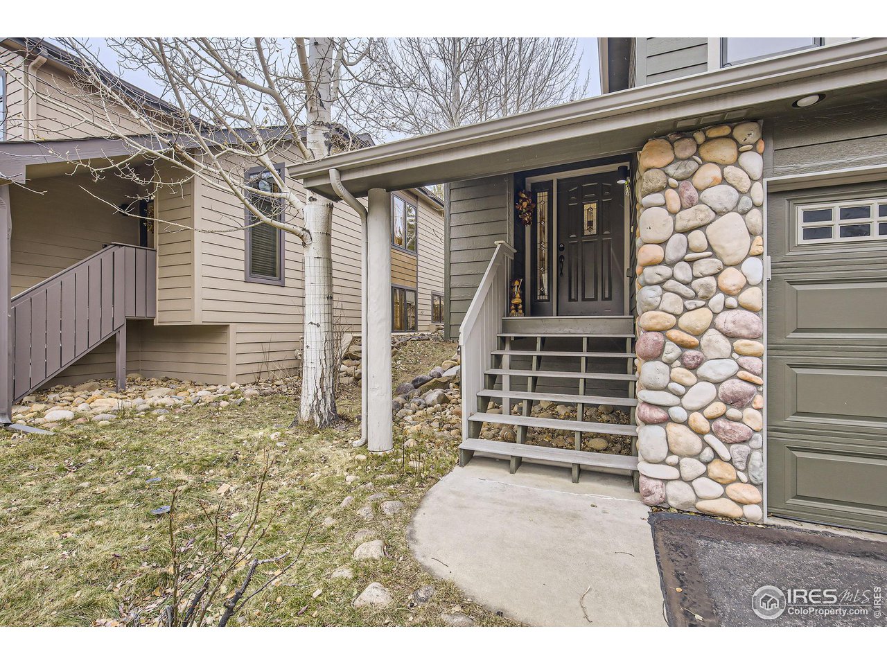 609 Park River Pl