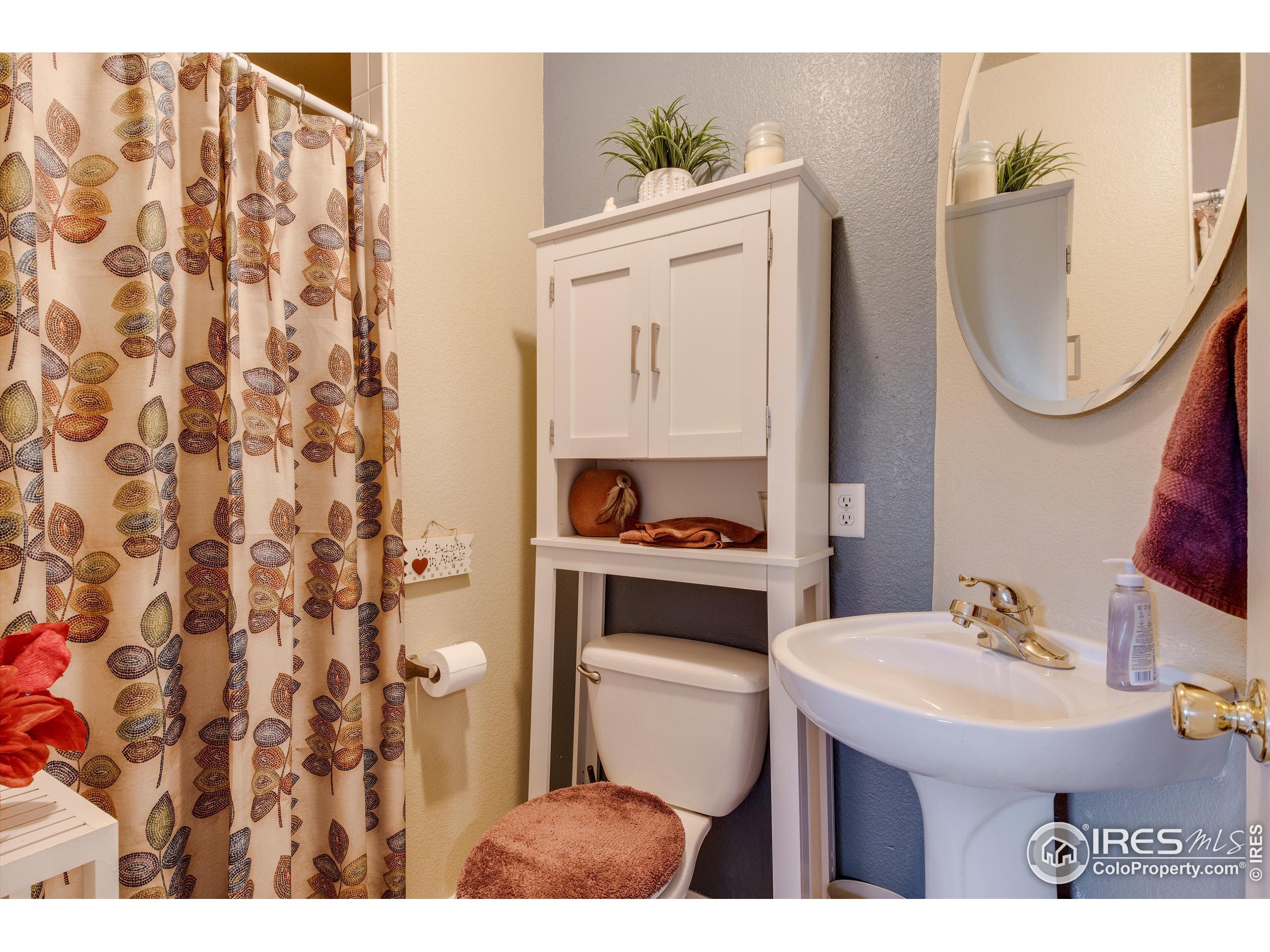 2111 Blue Mountain Rd