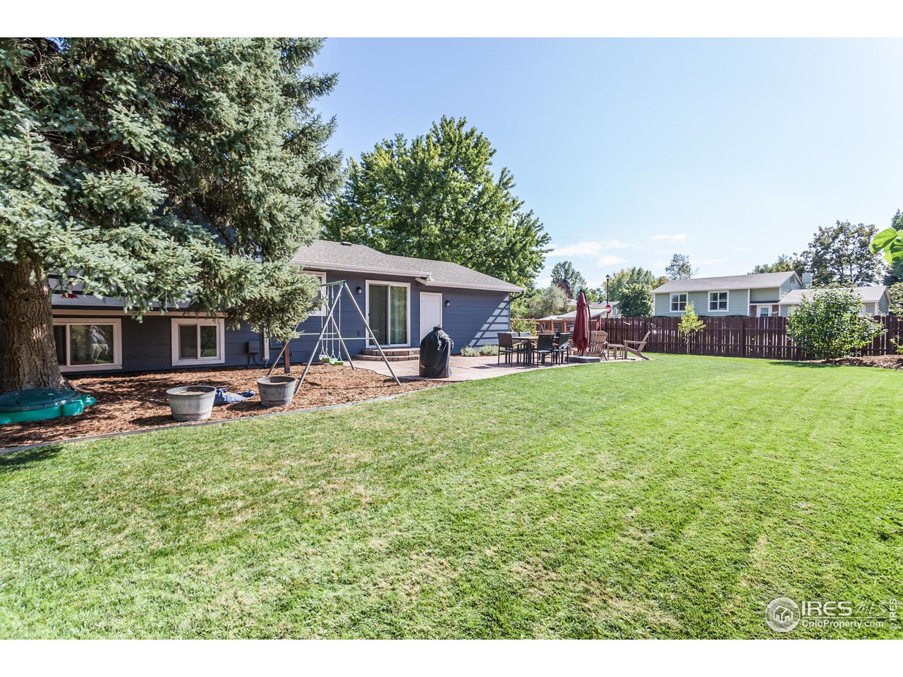 4413 Warbler Dr