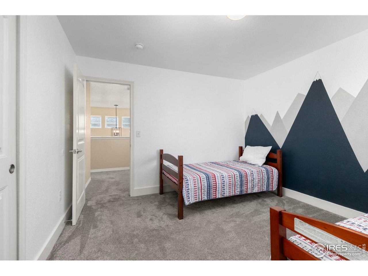 723 Vermilion Peak Ct