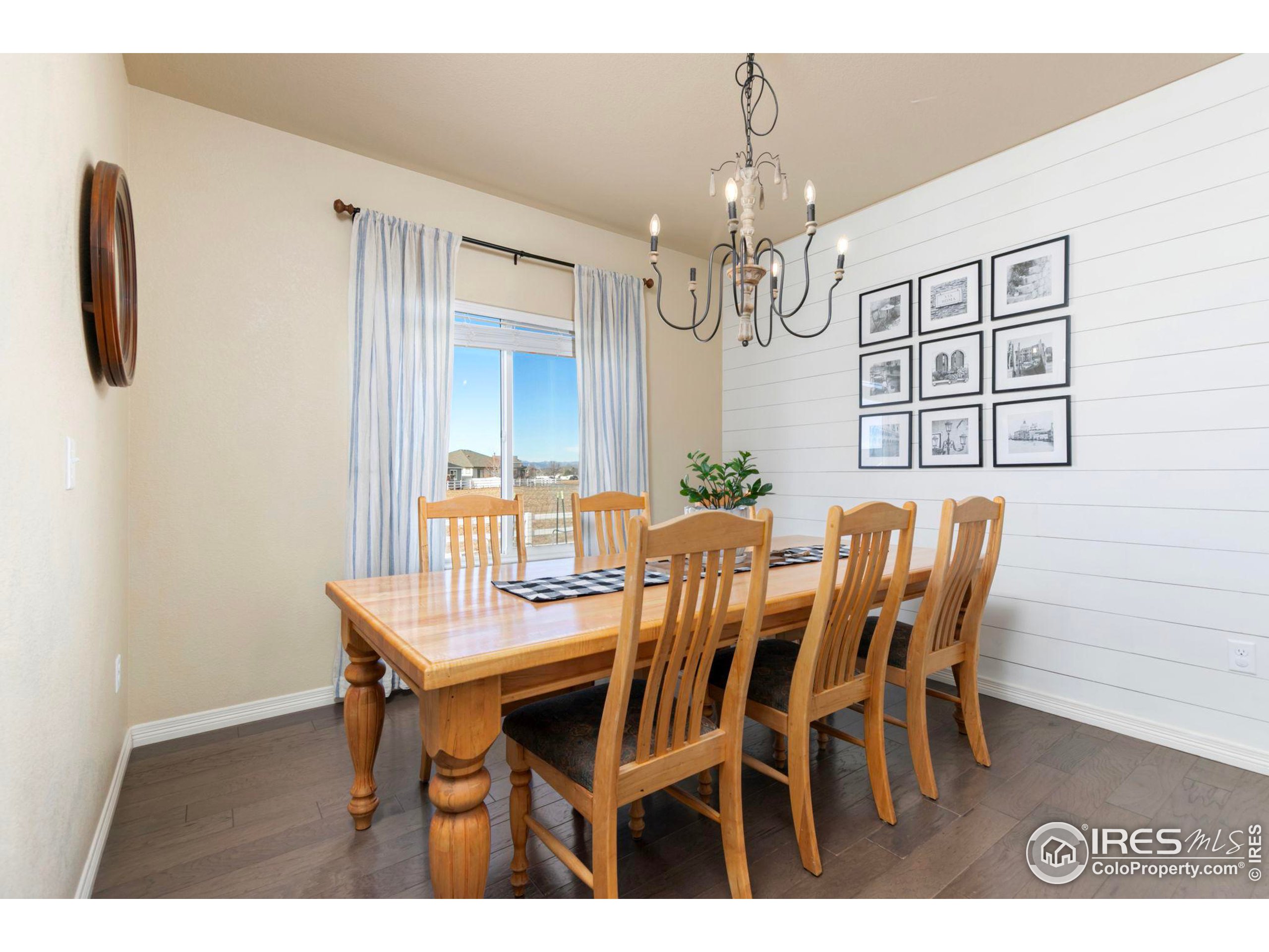 723 Vermilion Peak Ct