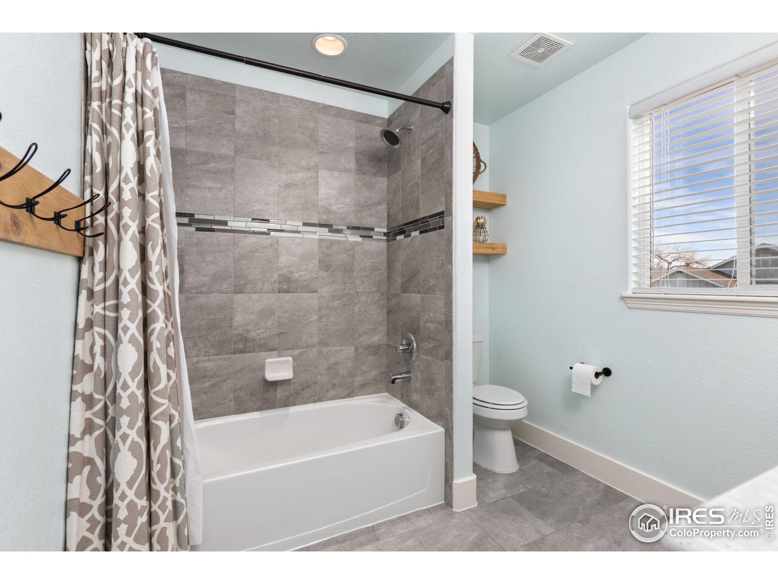 723 Vermilion Peak Ct