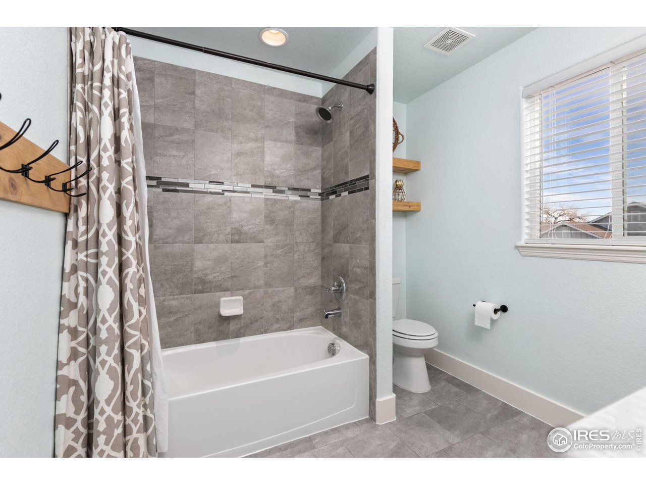 723 Vermilion Peak Ct