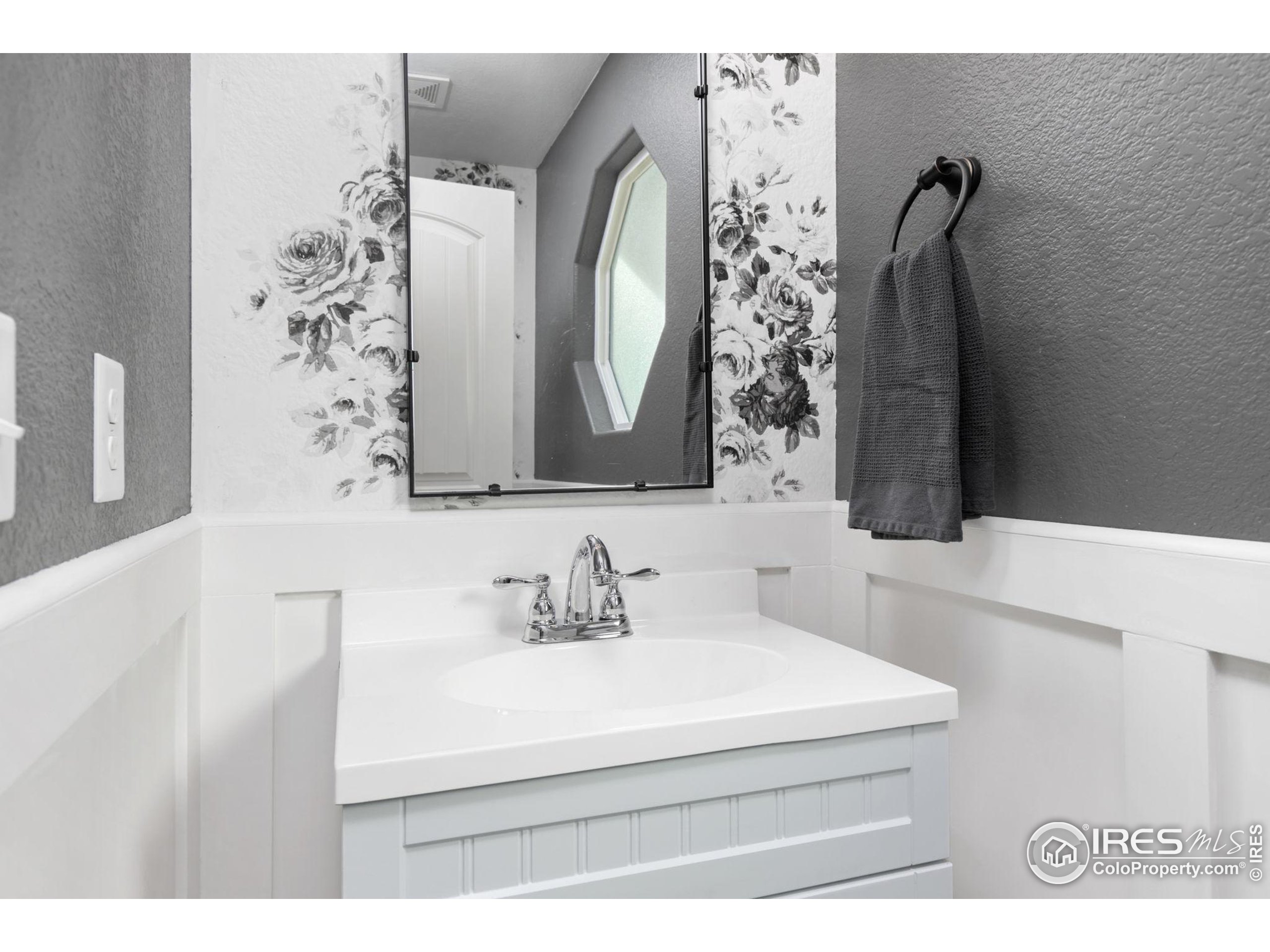 723 Vermilion Peak Ct