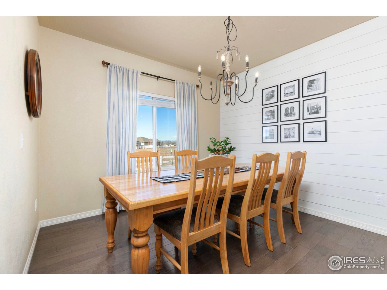 723 Vermilion Peak Ct