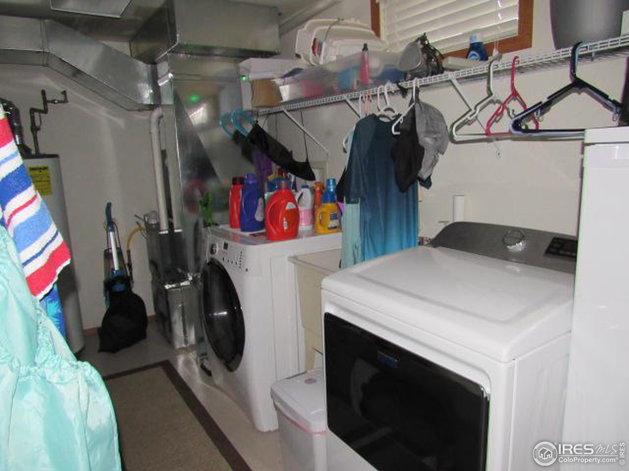 108 Dexter Pl