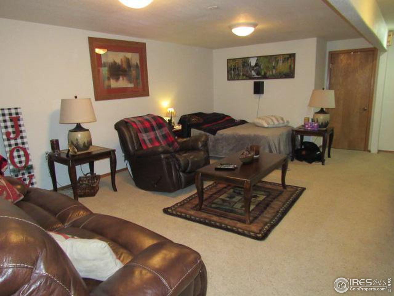 108 Dexter Pl