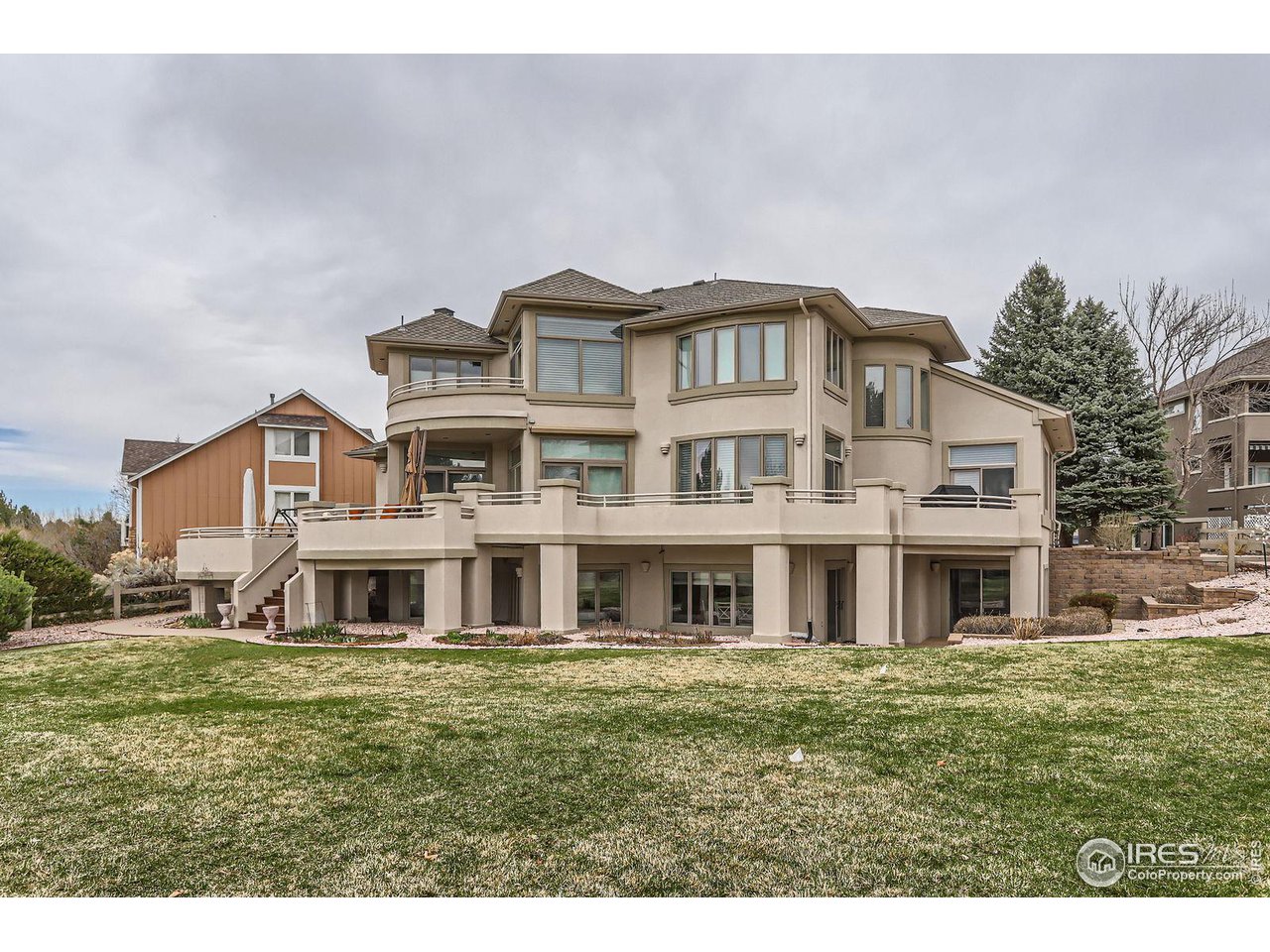 2035 Buchanan Pt