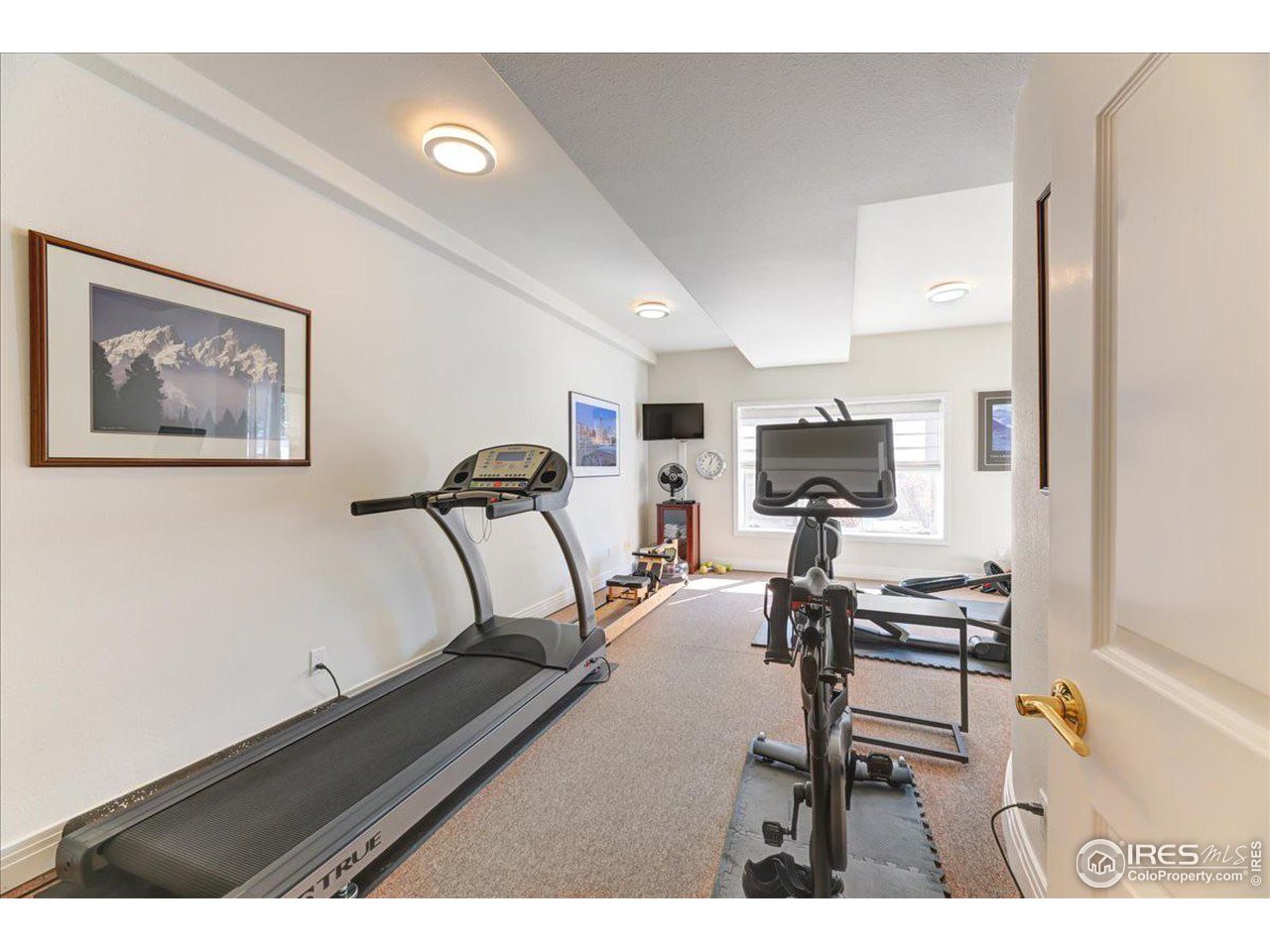 2035 Buchanan Pt