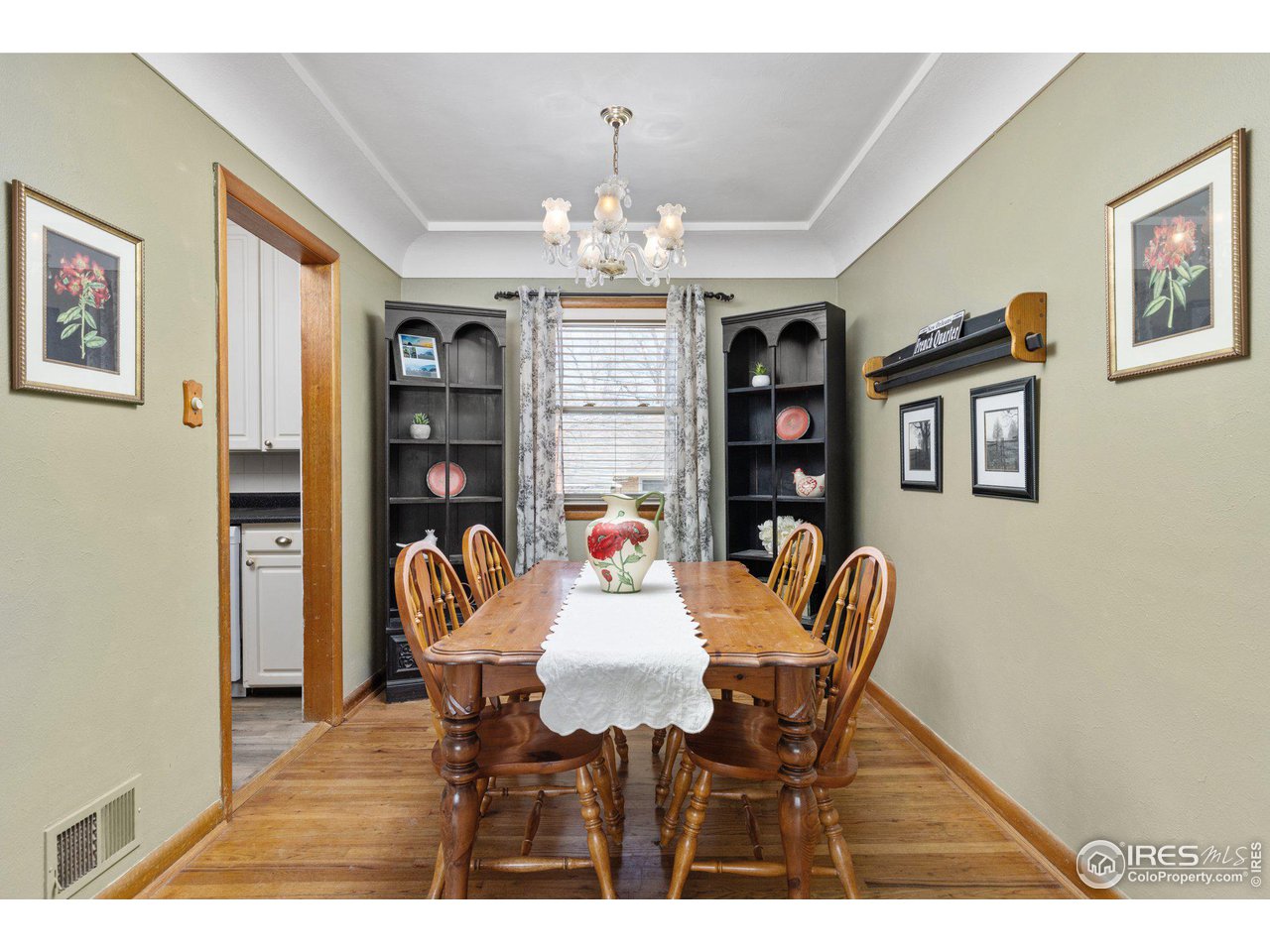 6 Sunset Cir