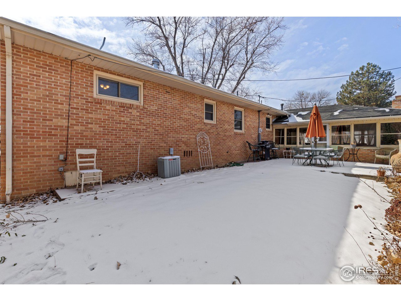 6 Sunset Cir