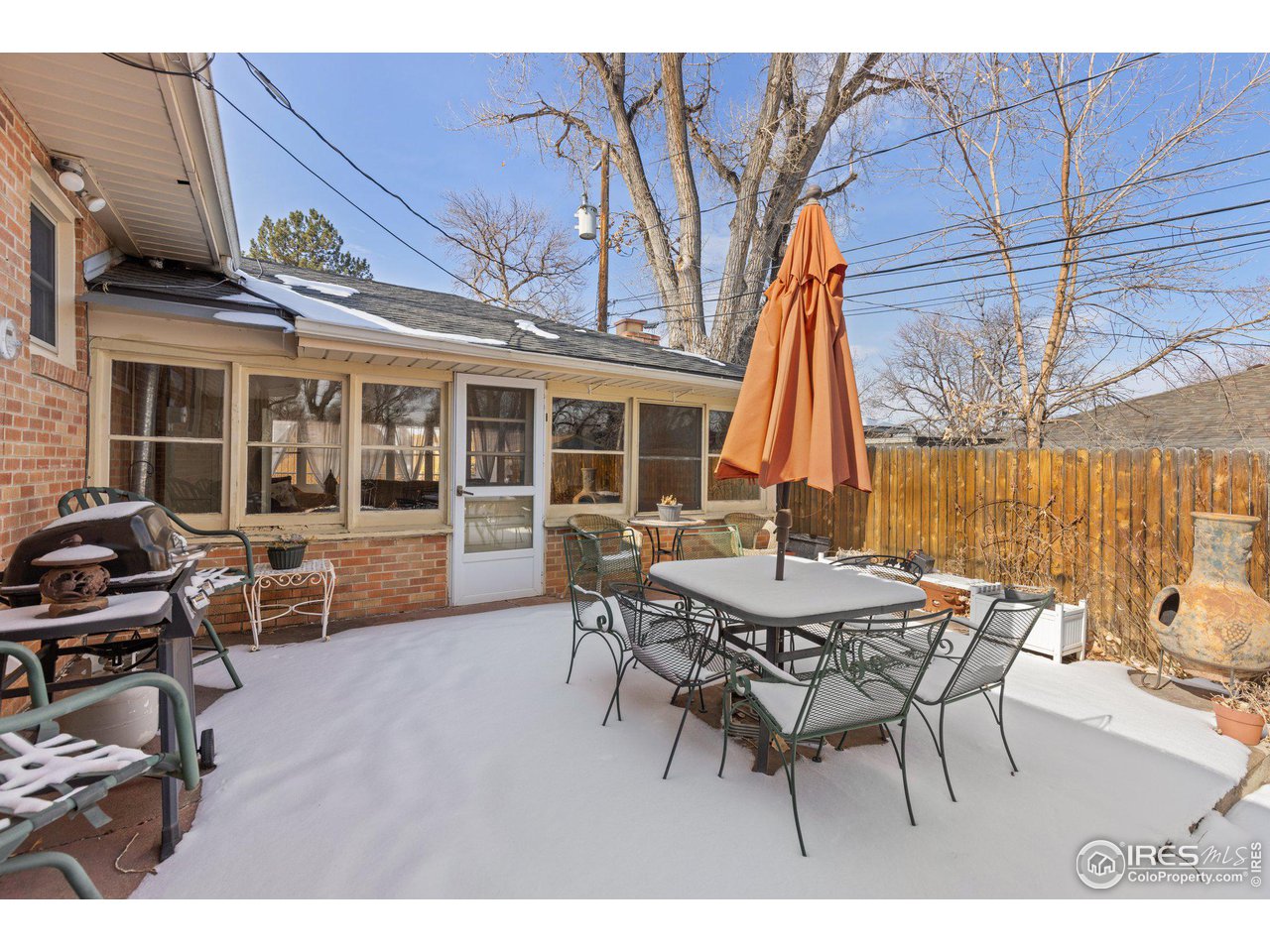 6 Sunset Cir