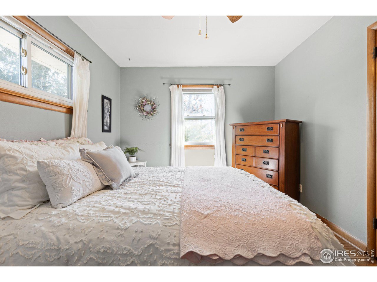 6 Sunset Cir