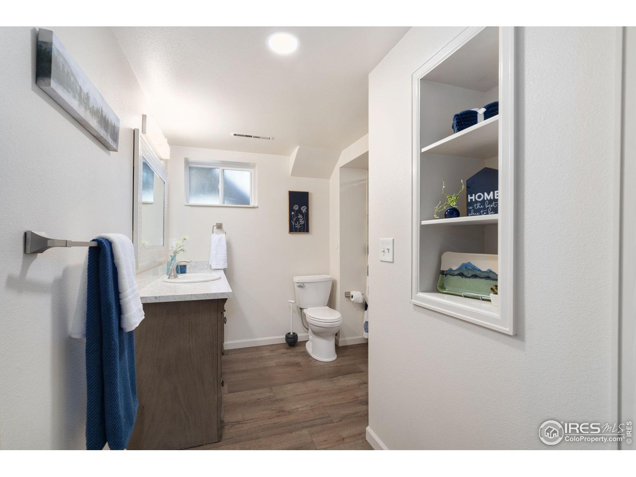 516 Villanova Ct