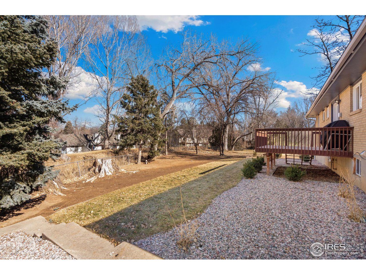 516 Villanova Ct