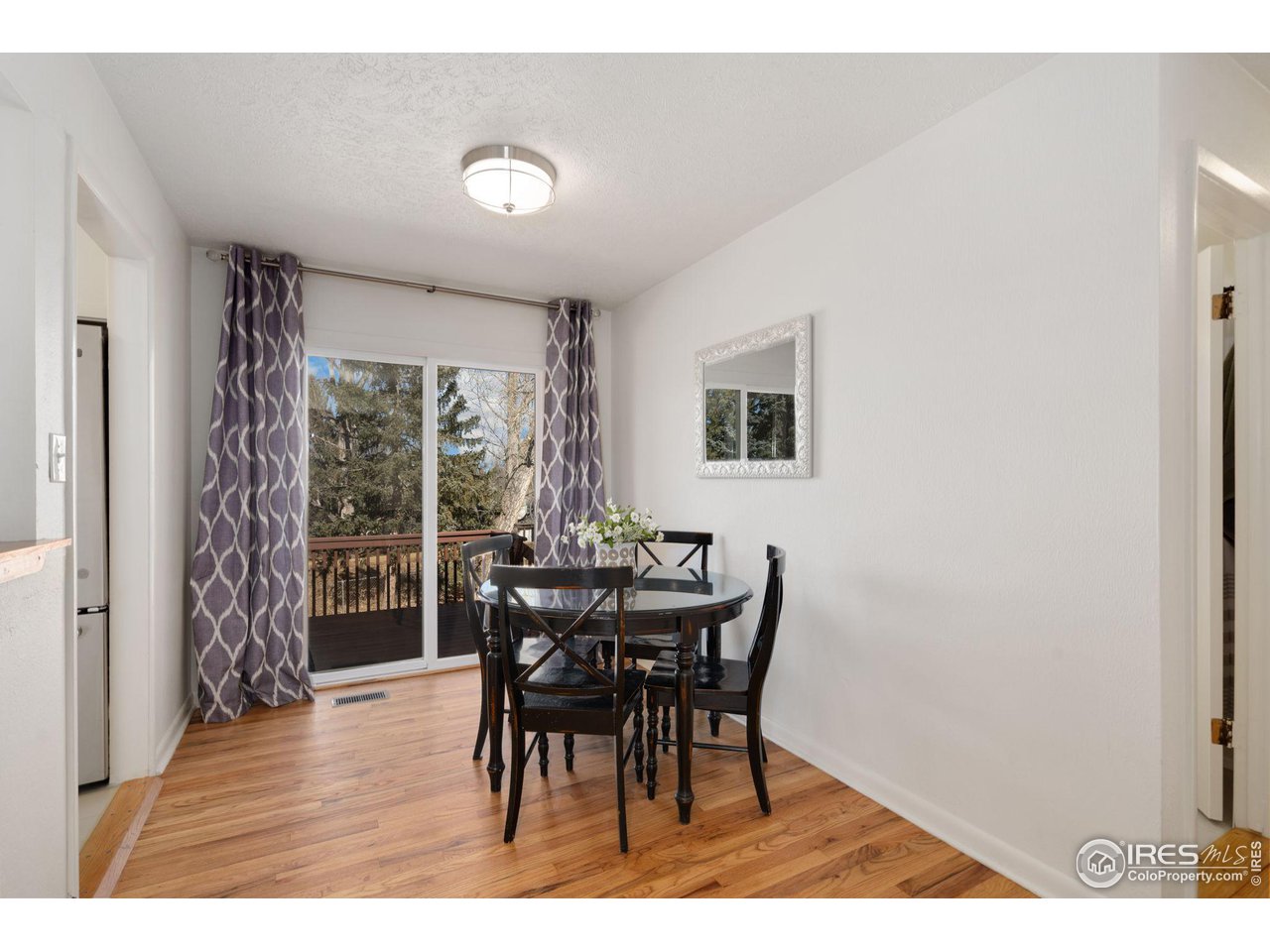 516 Villanova Ct