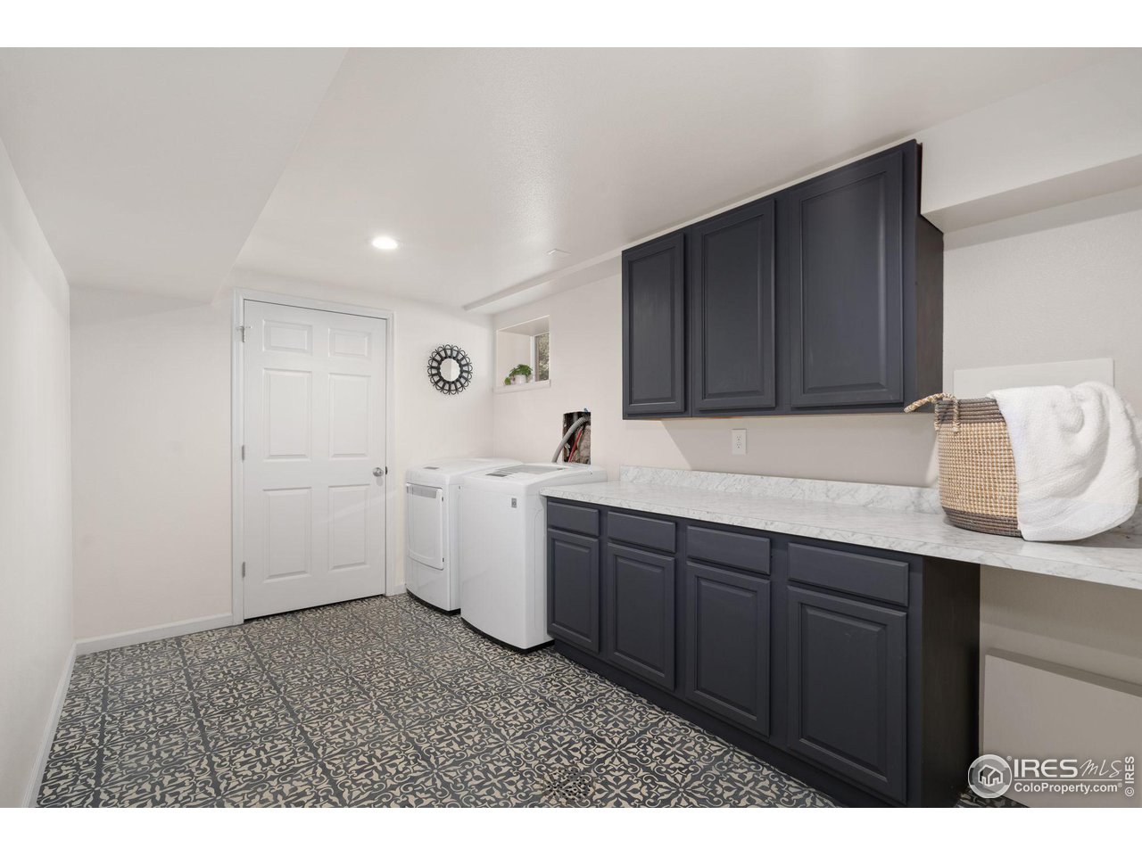516 Villanova Ct