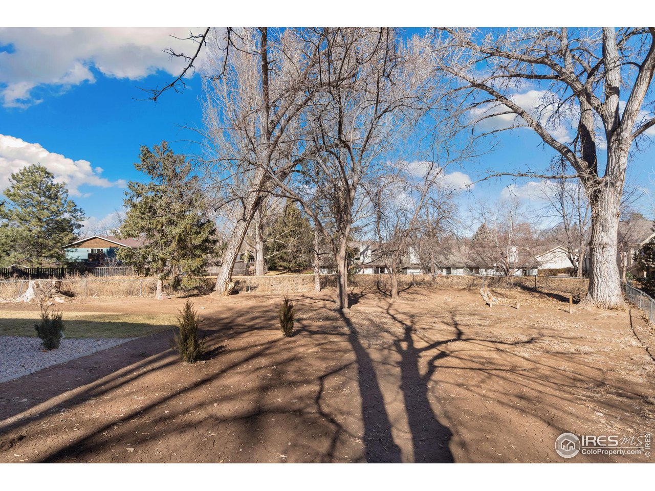 516 Villanova Ct