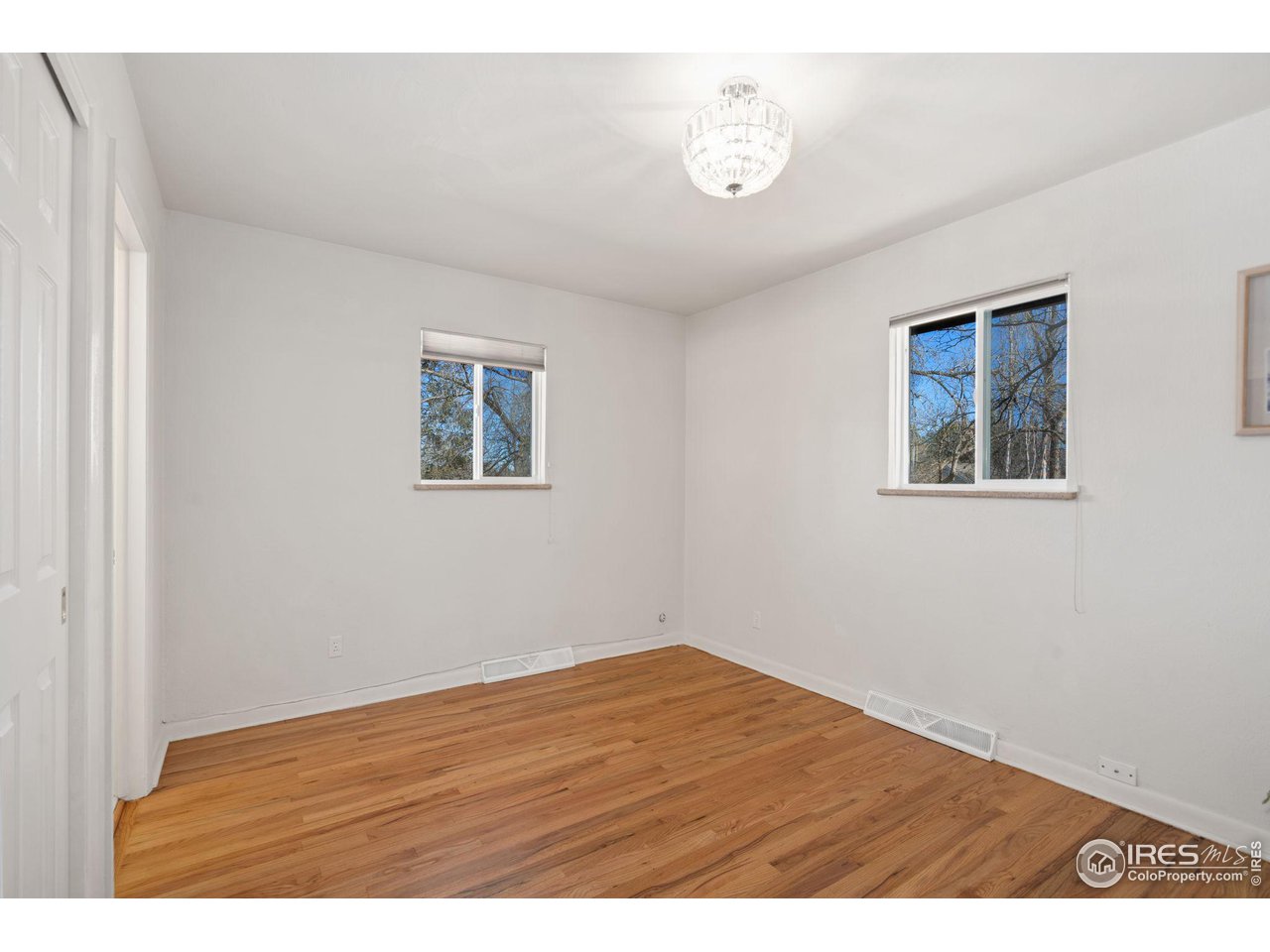 516 Villanova Ct