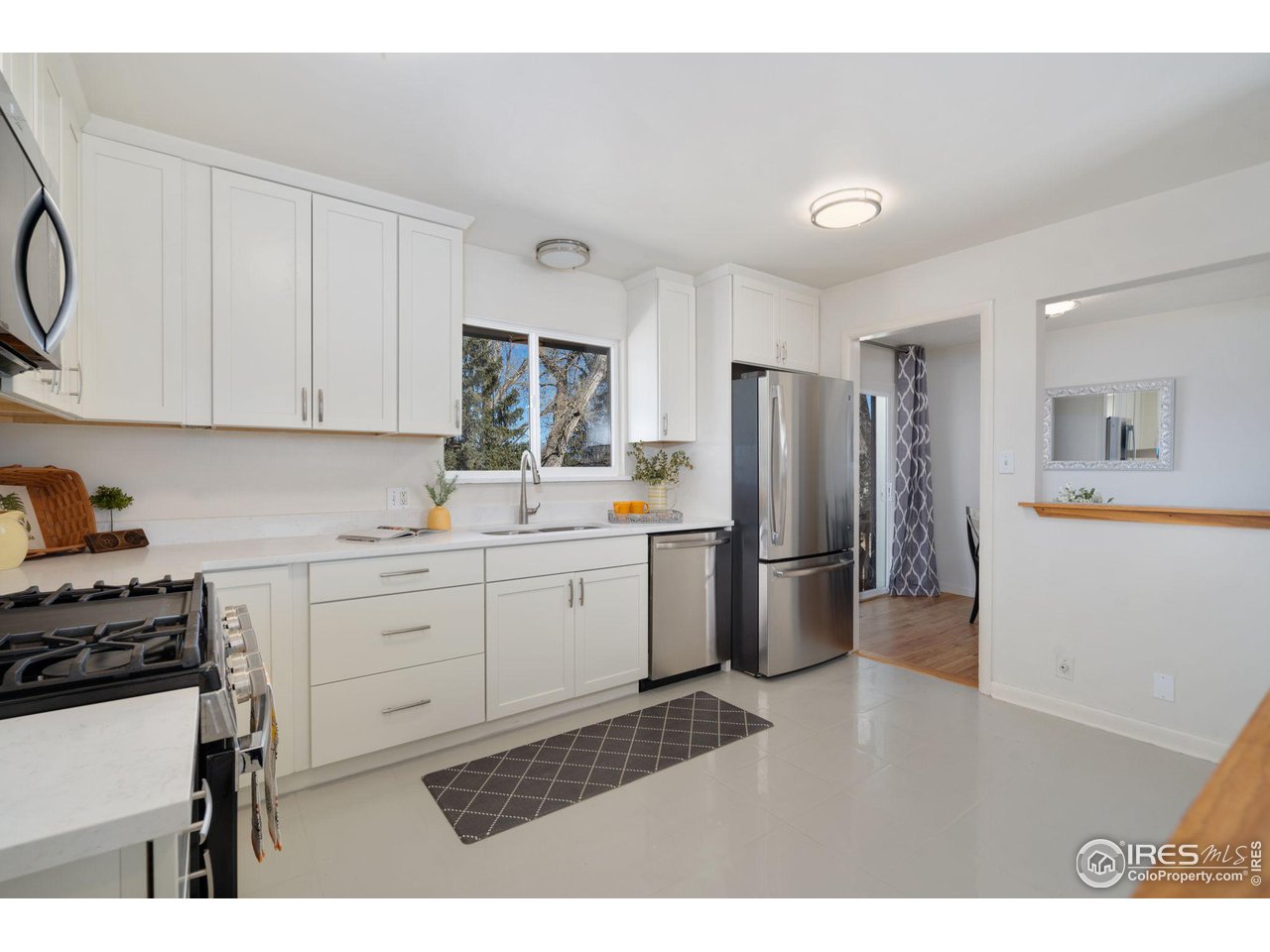 516 Villanova Ct
