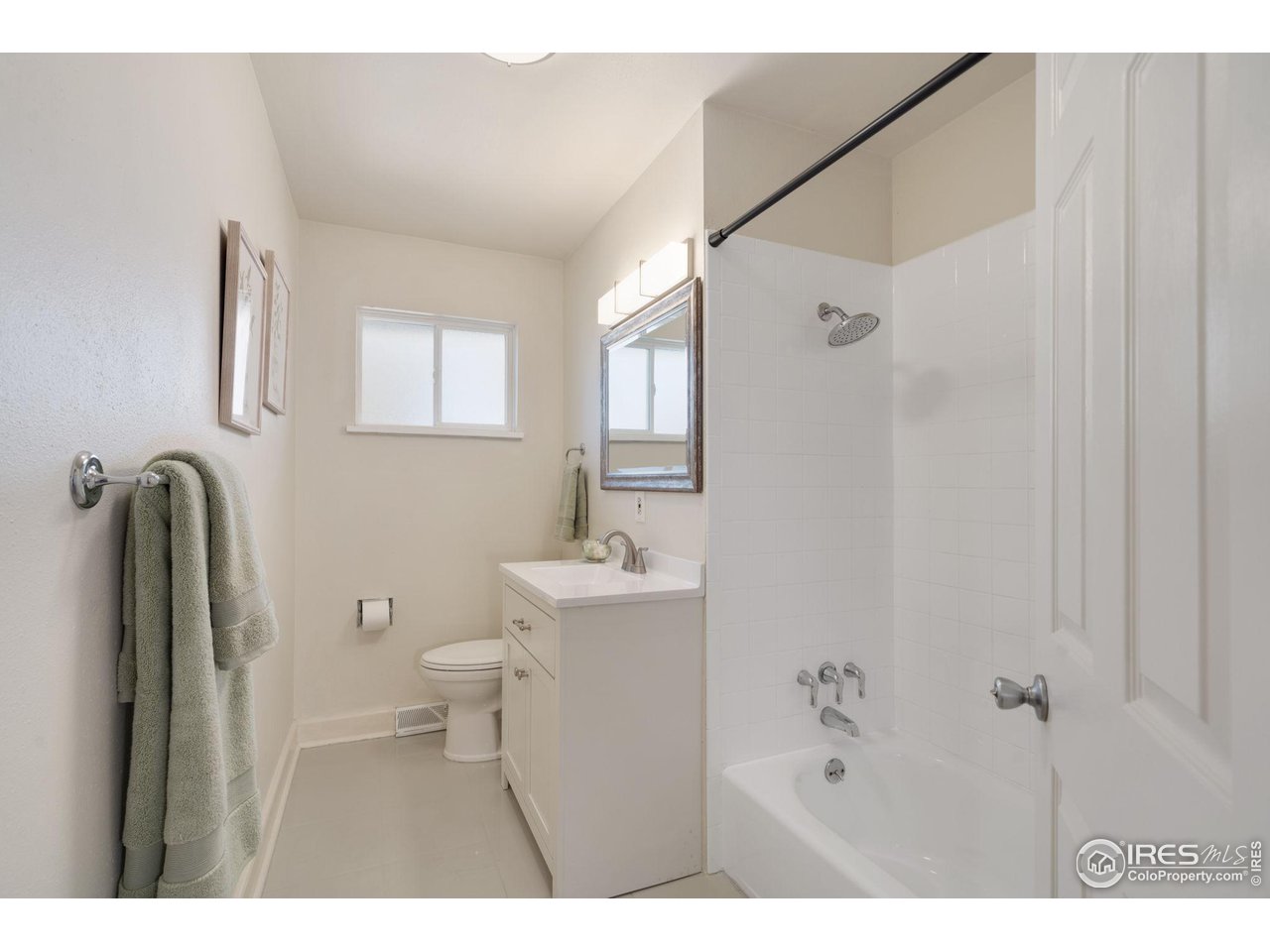 516 Villanova Ct
