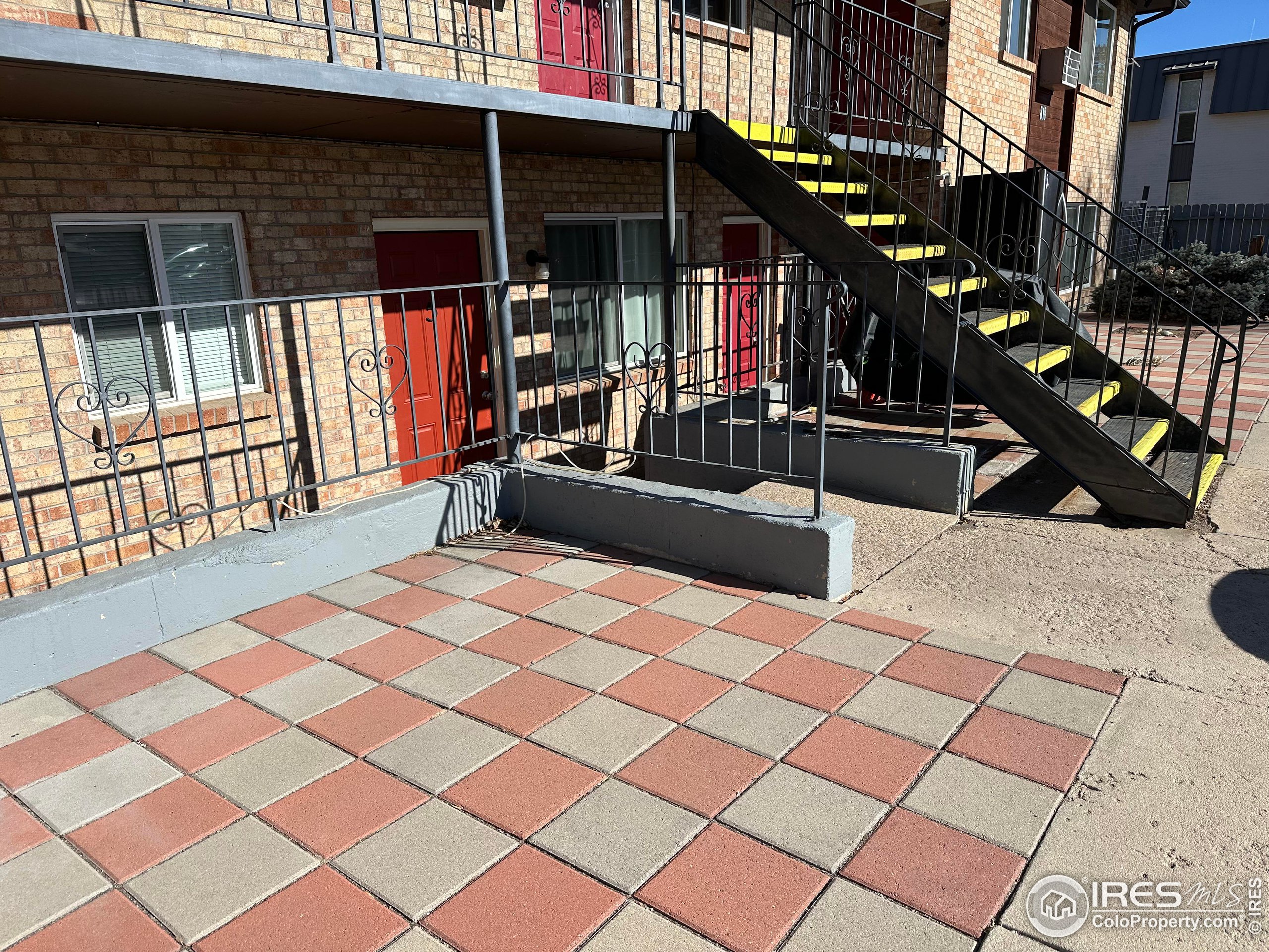 818 Stone Mountain Ct