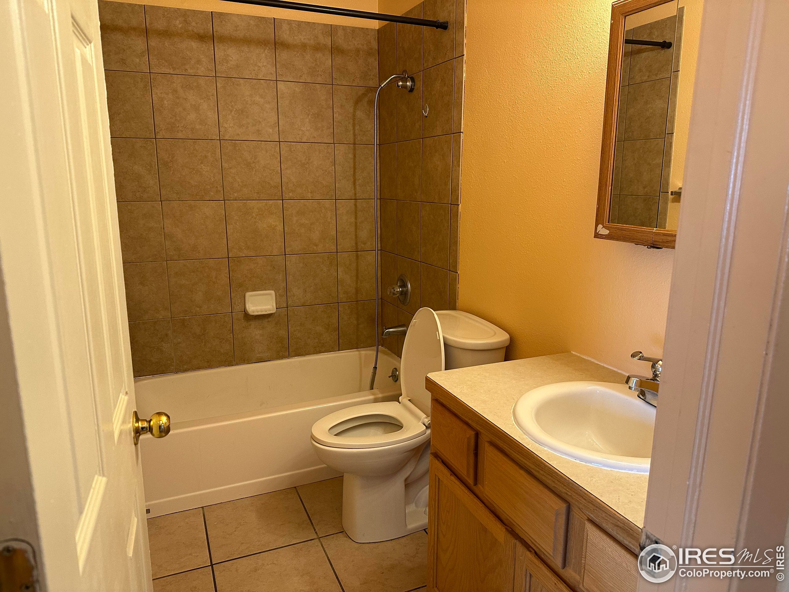 818 Stone Mountain Ct