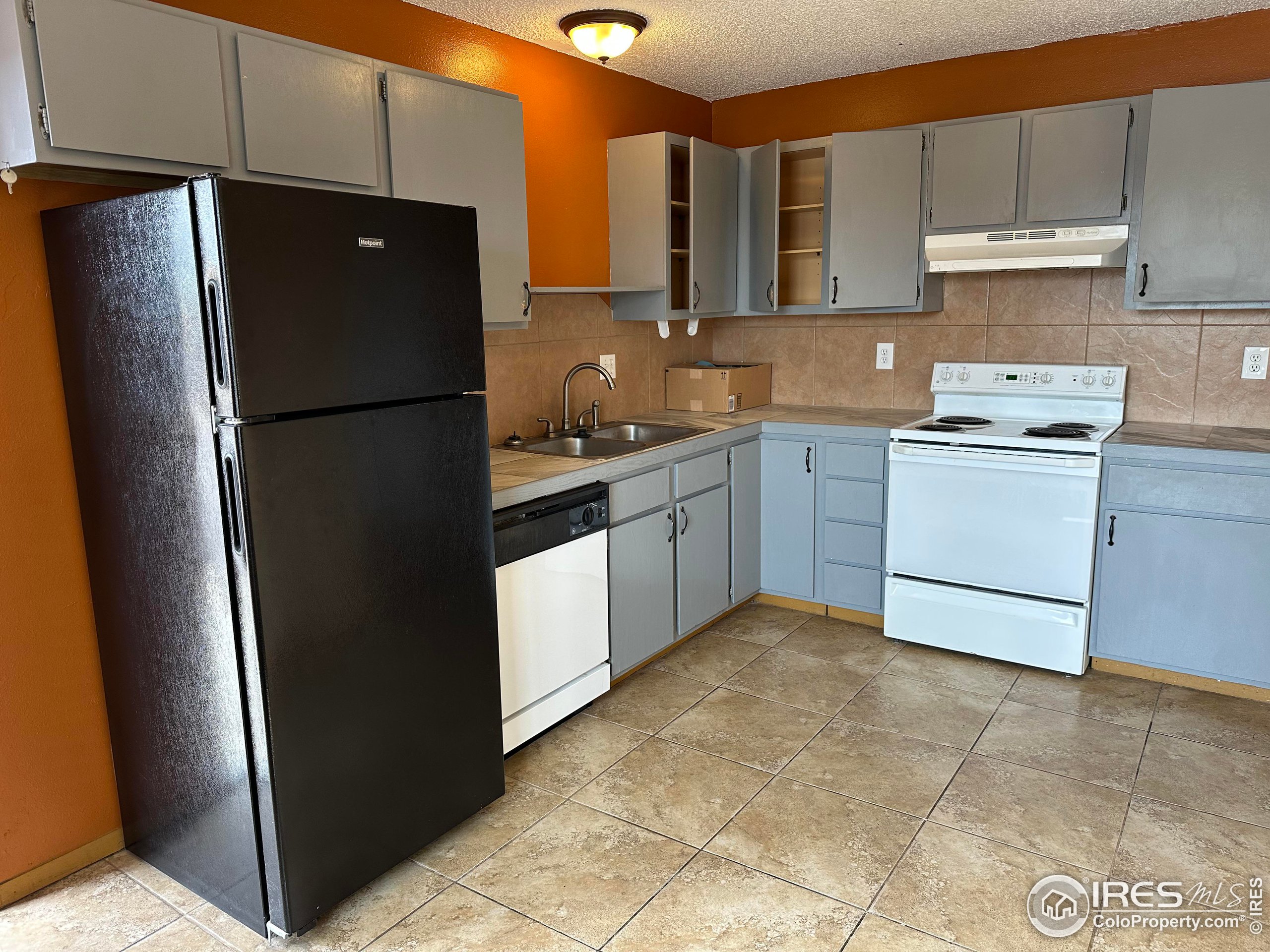 818 Stone Mountain Ct