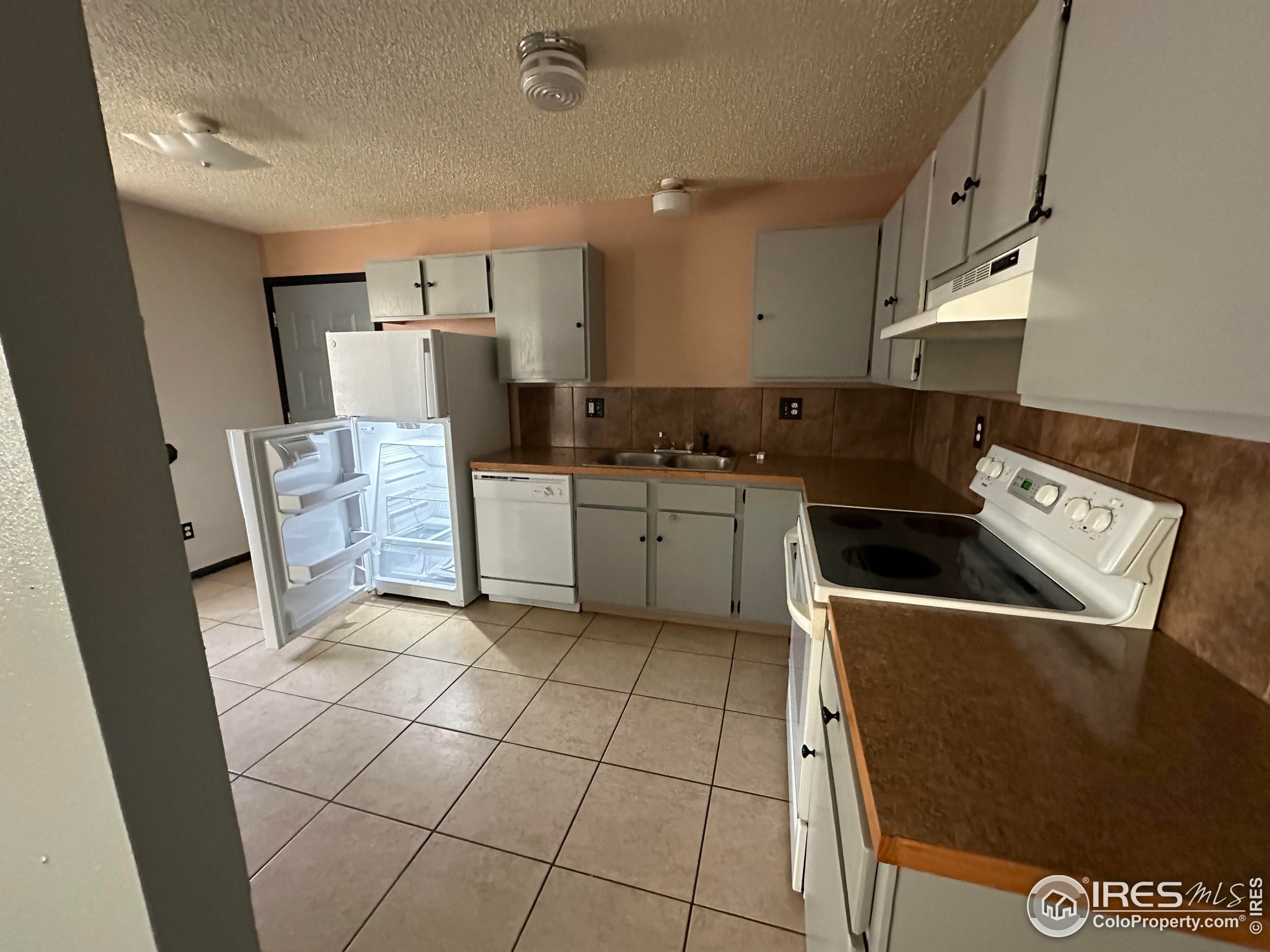 818 Stone Mountain Ct