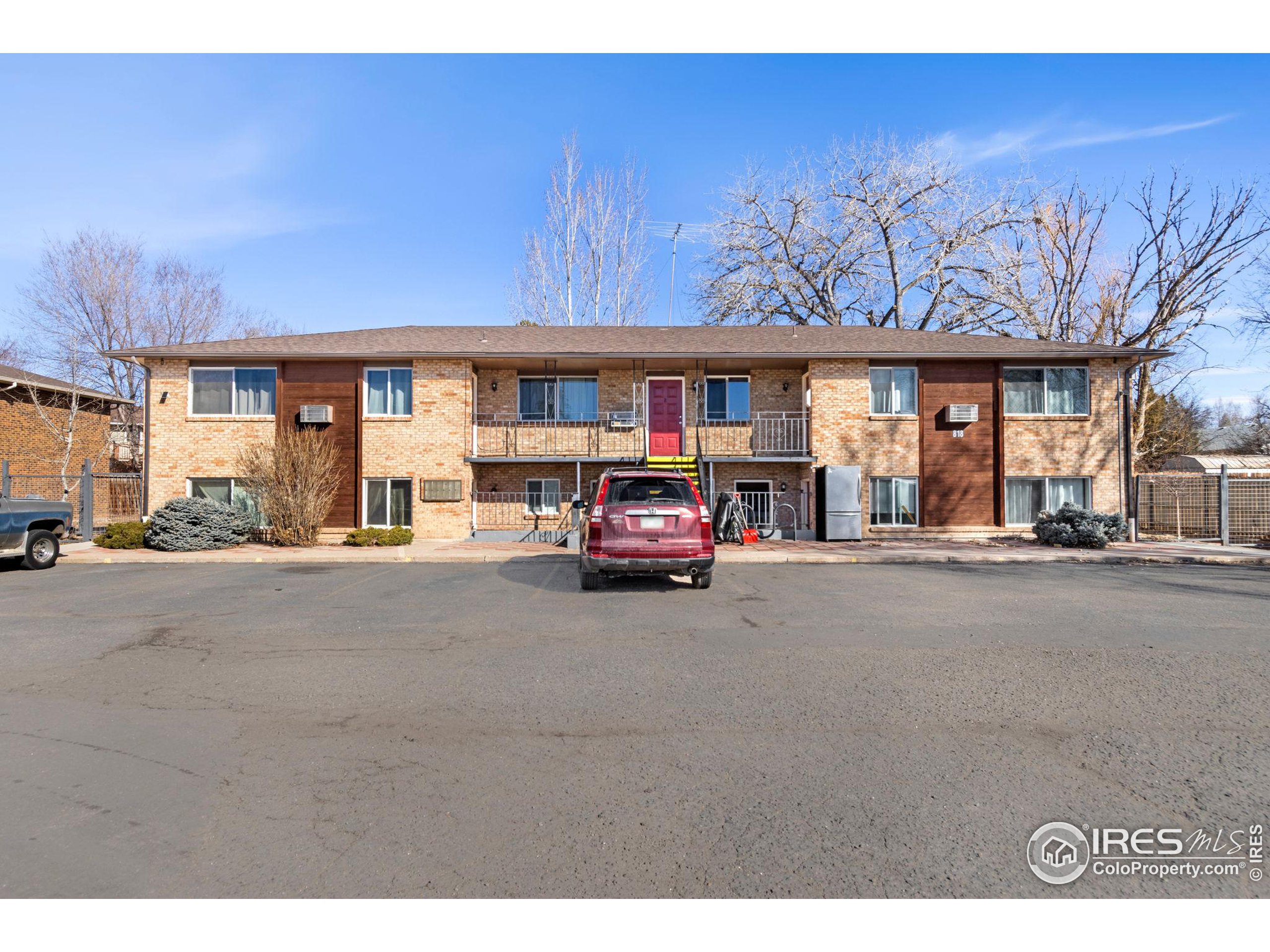 818 Stone Mountain Ct