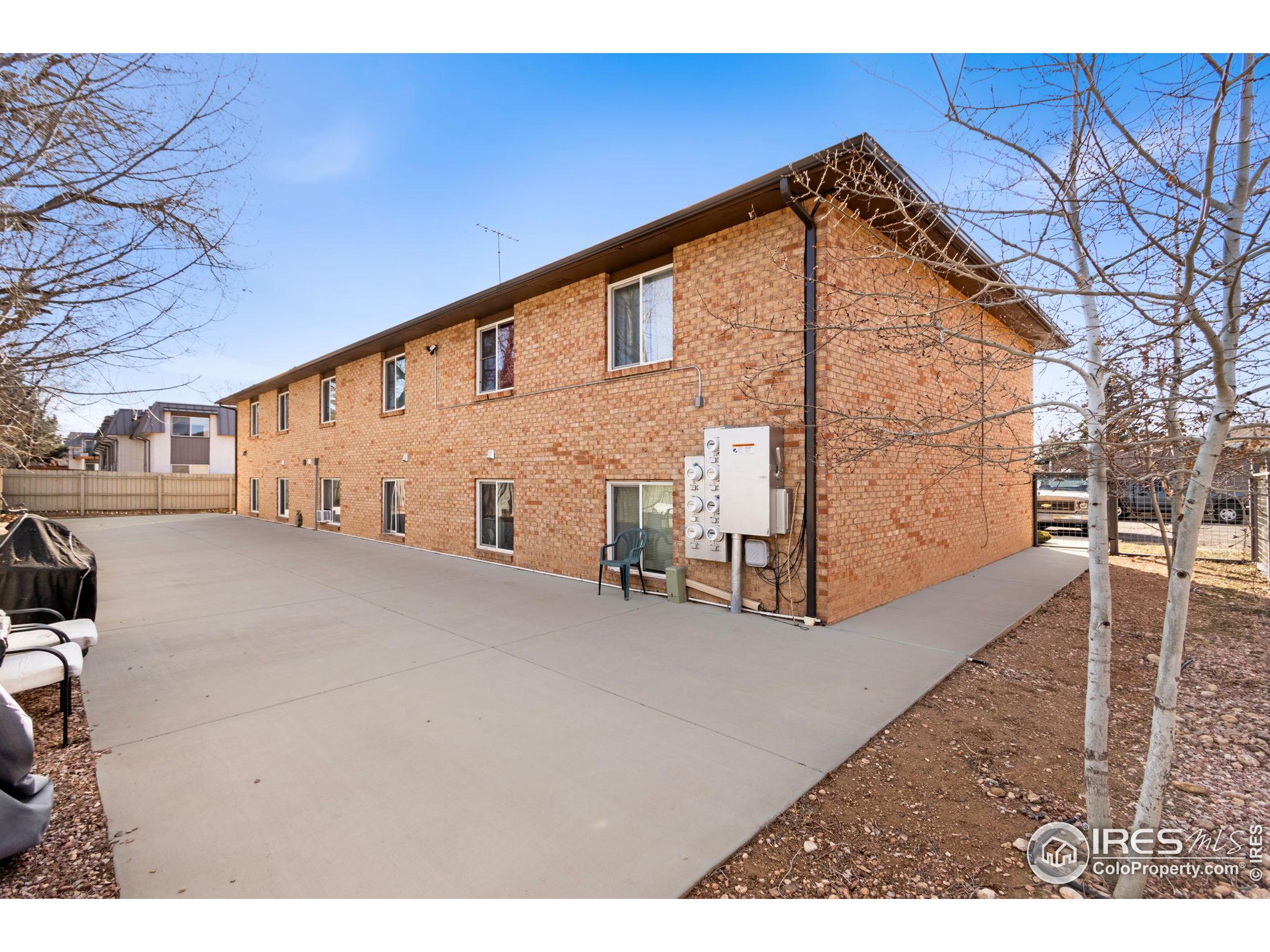 818 Stone Mountain Ct