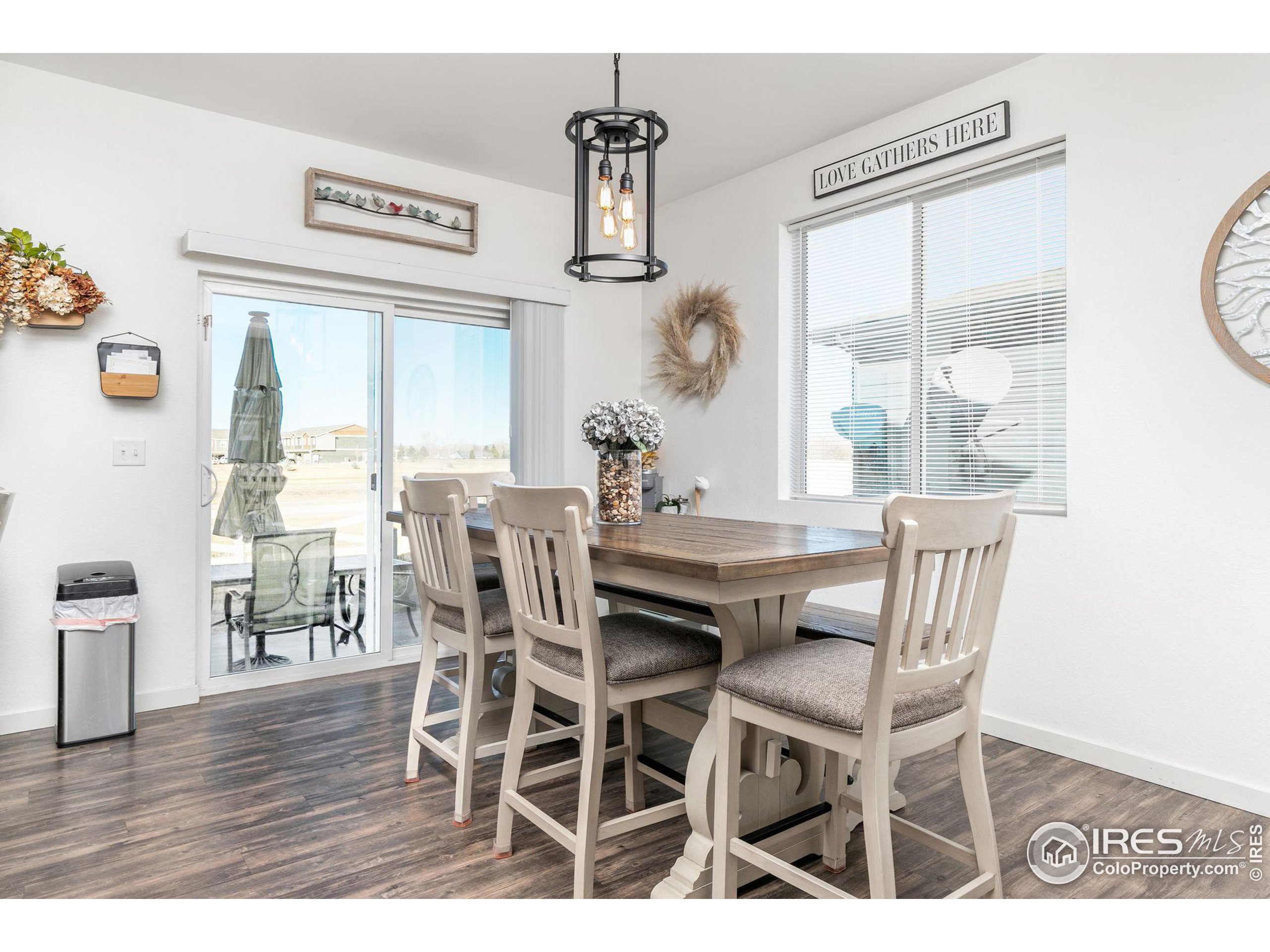 7263 Horsechestnut St