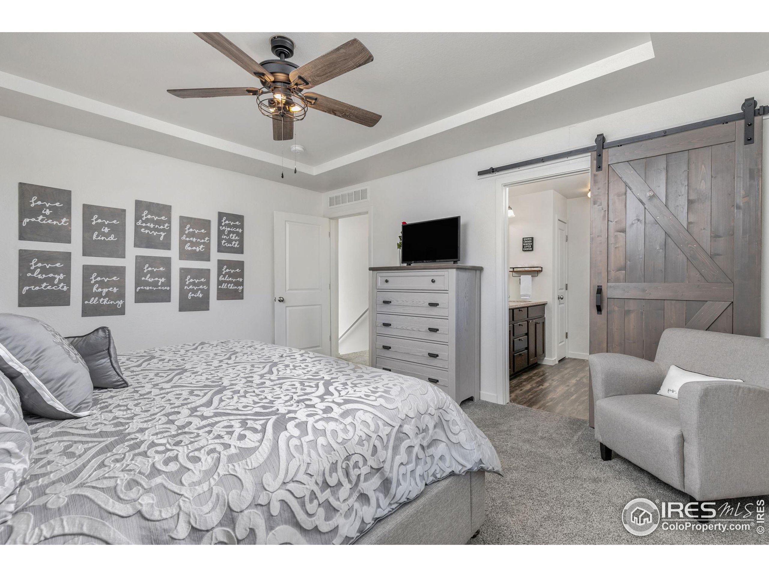 7263 Horsechestnut St