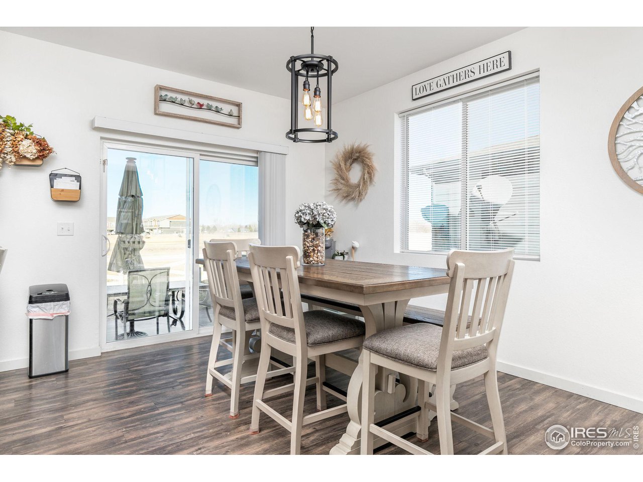 7263 Horsechestnut St