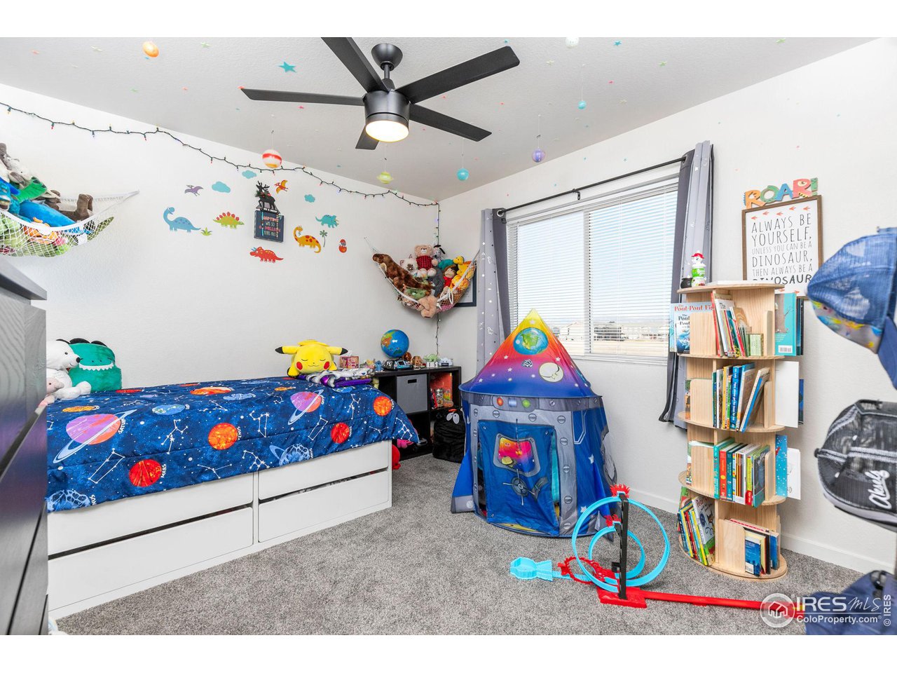 7263 Horsechestnut St