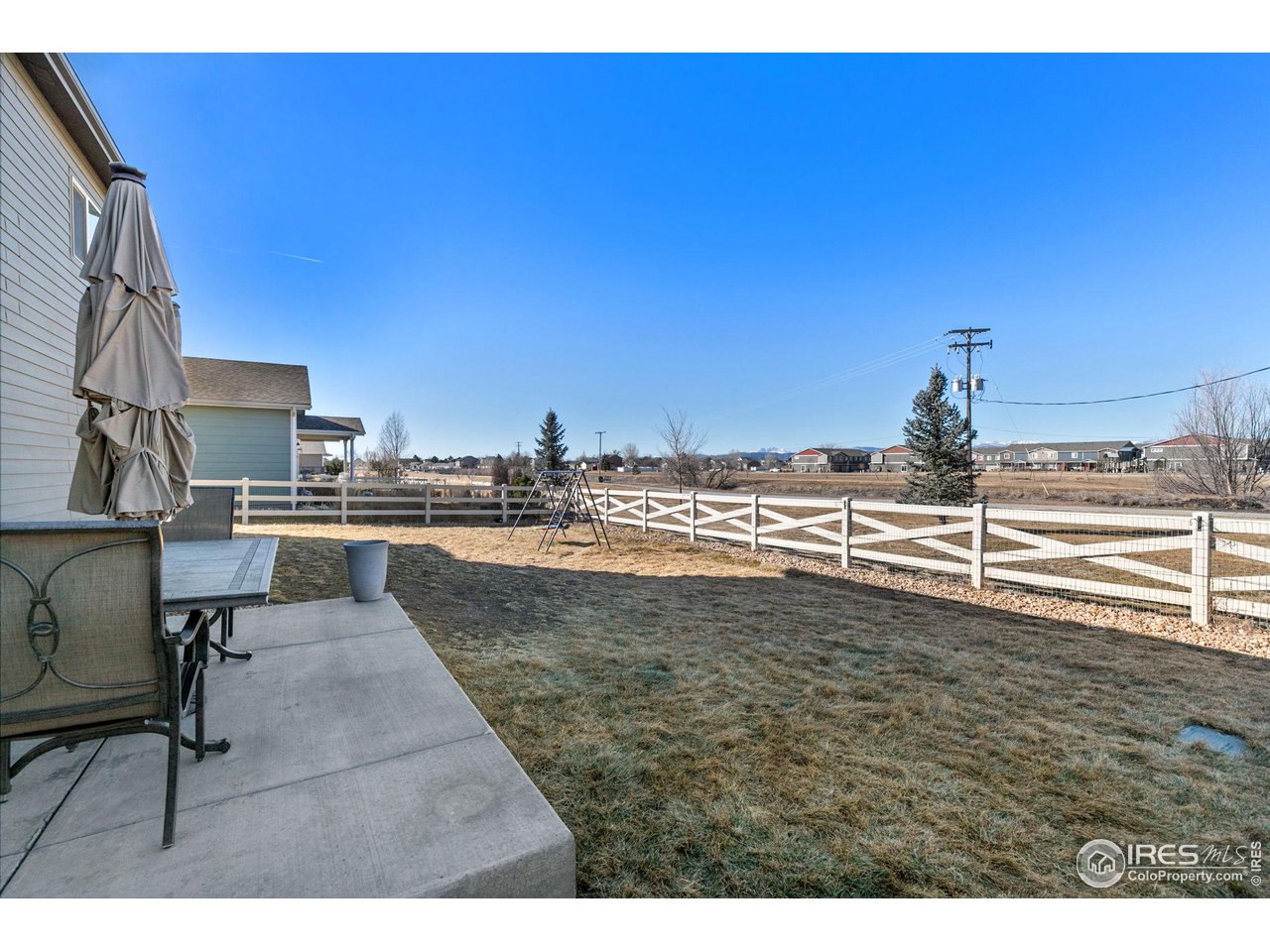 7263 Horsechestnut St