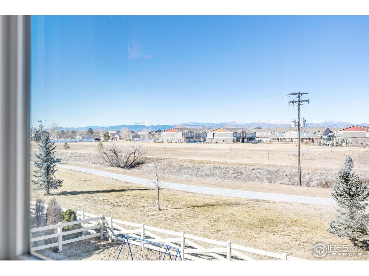 7263 Horsechestnut St